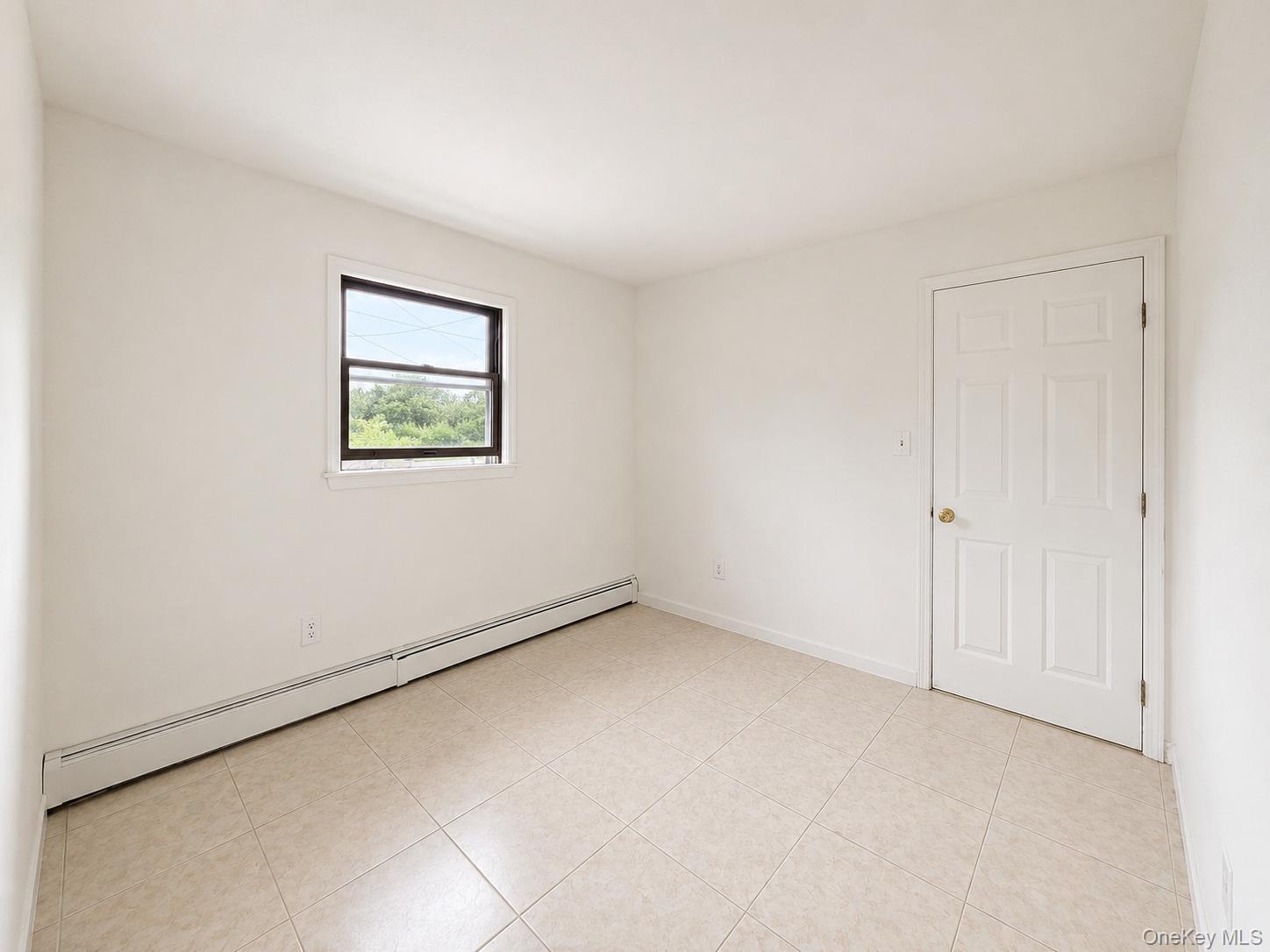 Single Family W Lake Drive Suffolk County, NY 11757, MLS-1040125-26