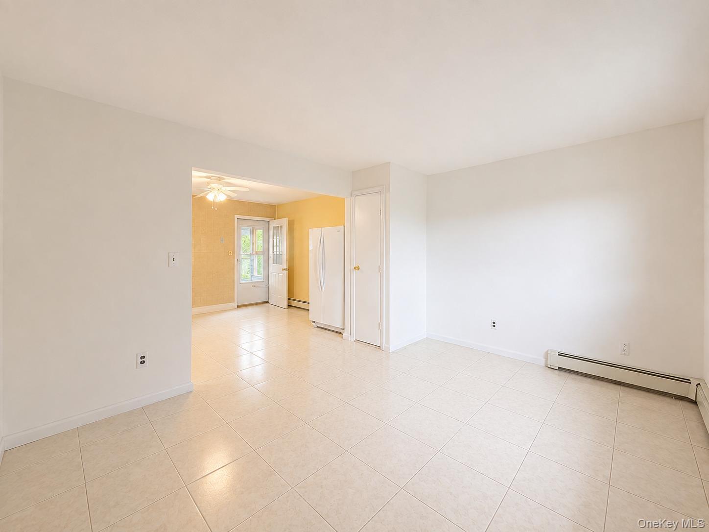 Single Family W Lake Drive Suffolk County, NY 11757, MLS-1040125-29