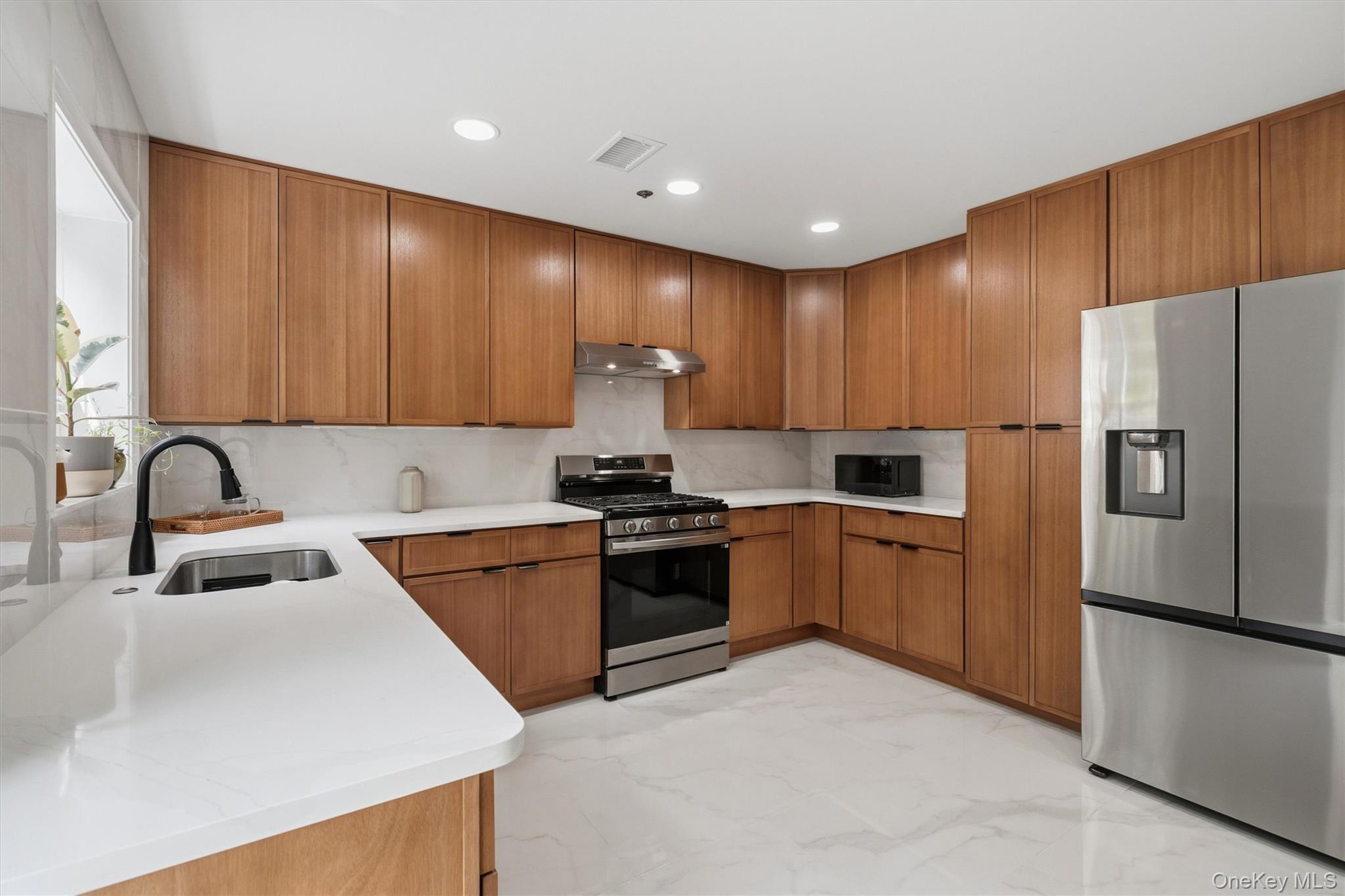 Single Family Watch Hill Drive  Westchester County, NY 10591, MLS-1040128-13
