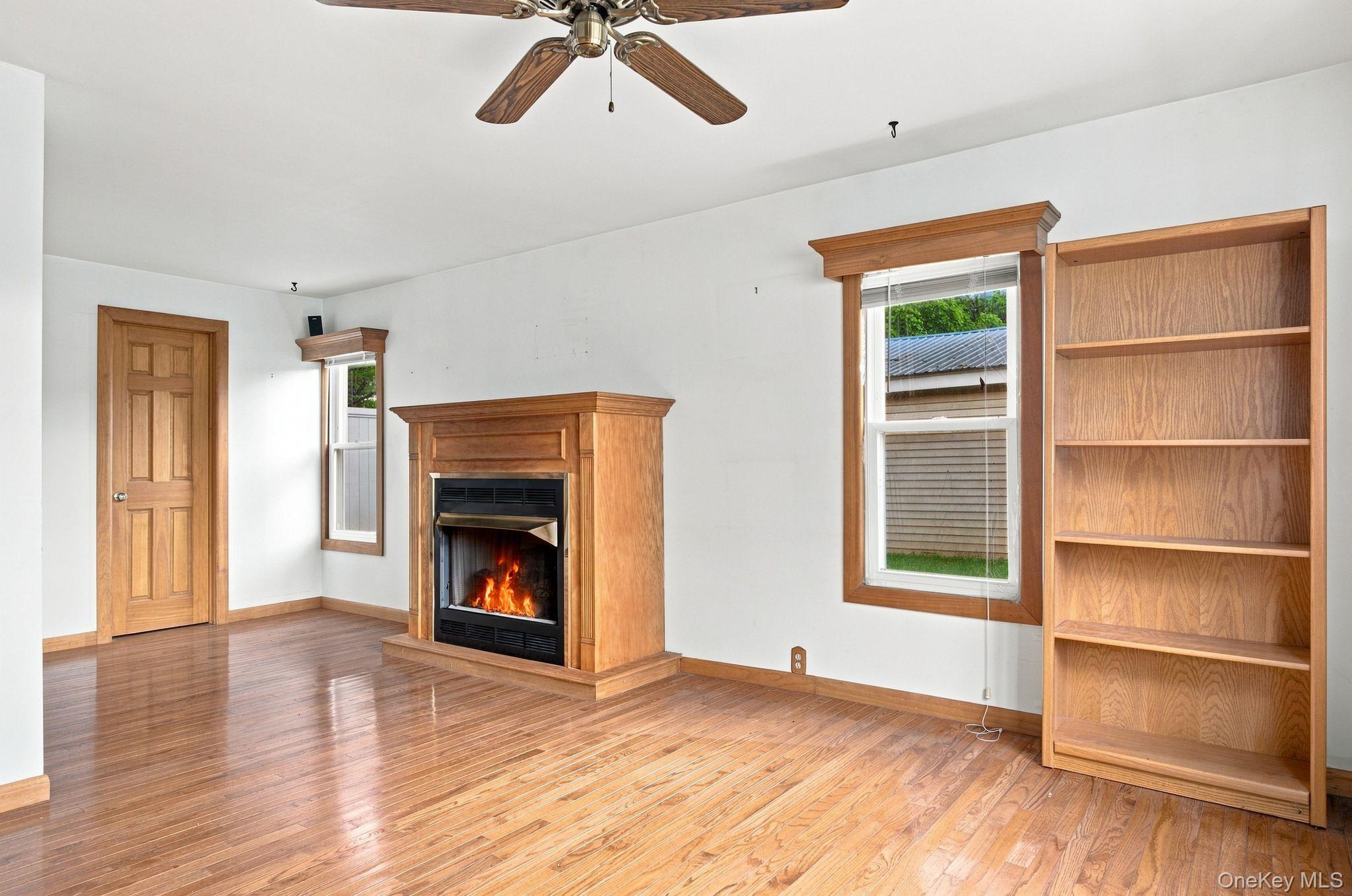 Single Family Broadway  Ulster County, NY 12487, MLS-1040145-13