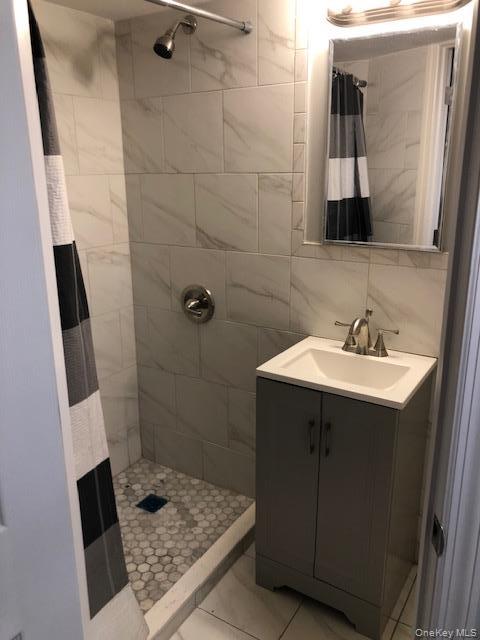 Single Family 31 Drive Queens, NY 11354, MLS-1040186-15