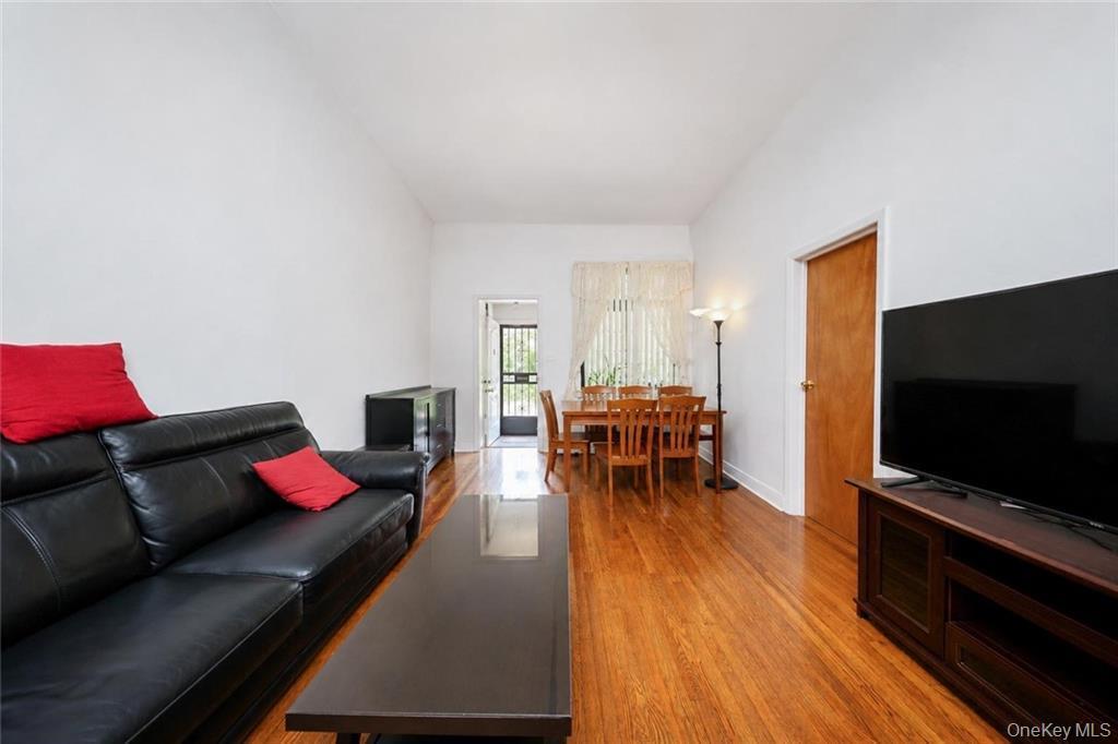 Single Family Avenue U  Brooklyn, NY 11234, MLS-1040192-7