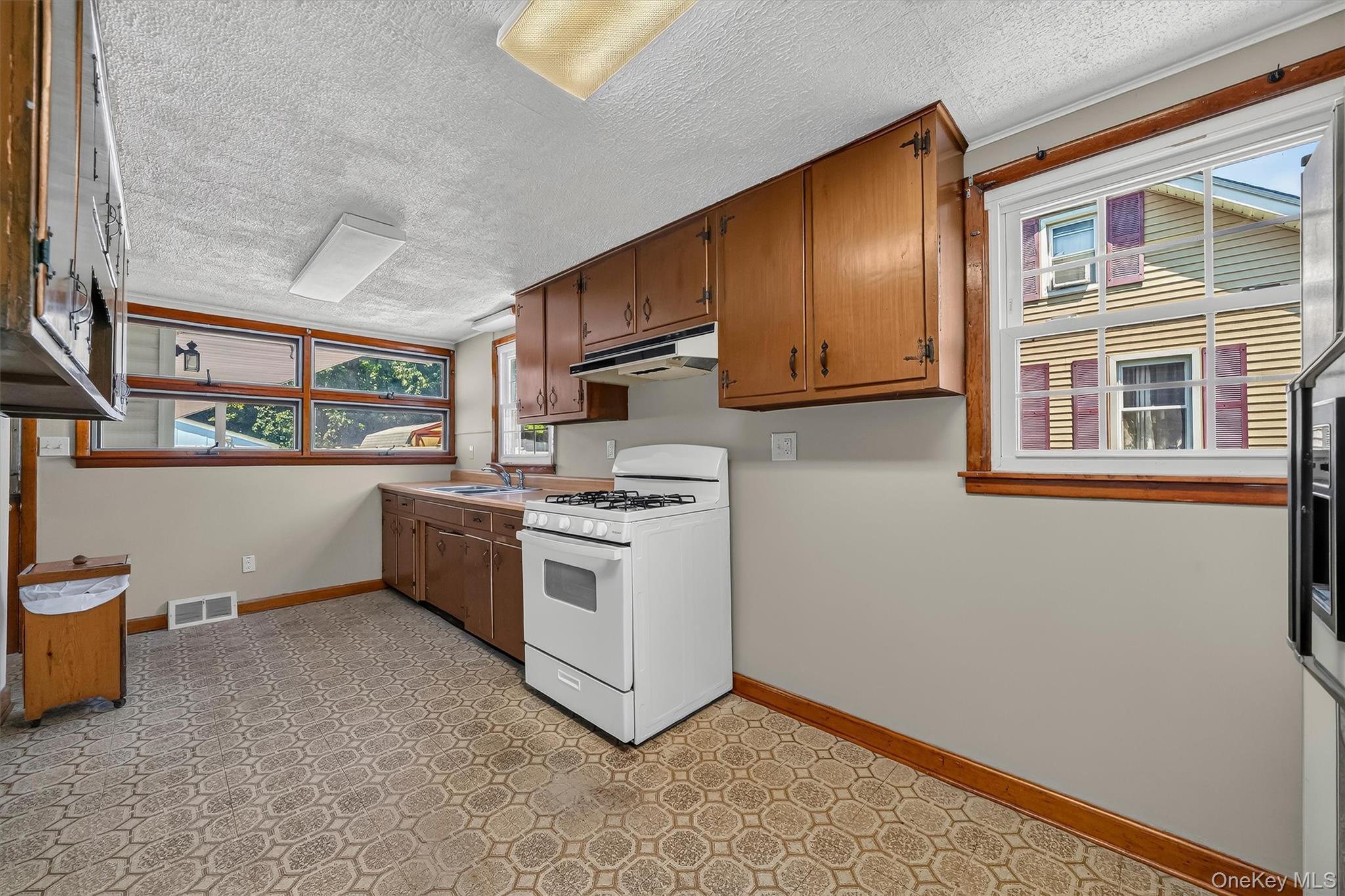 Single Family Highland Ave Extension Orange County, NY 10940, MLS-1040200-9