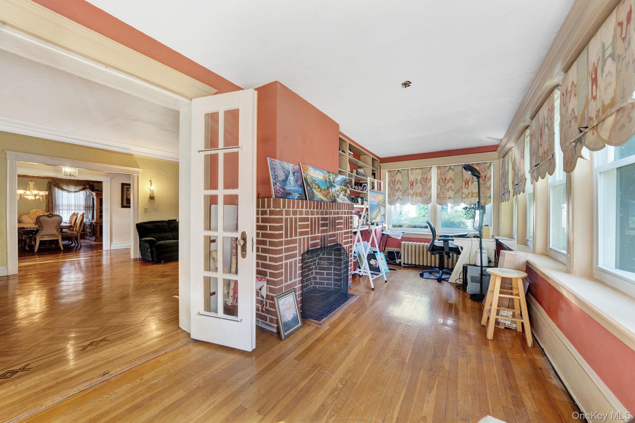Single Family 195th Street Queens, NY 11423, MLS-1040205-17
