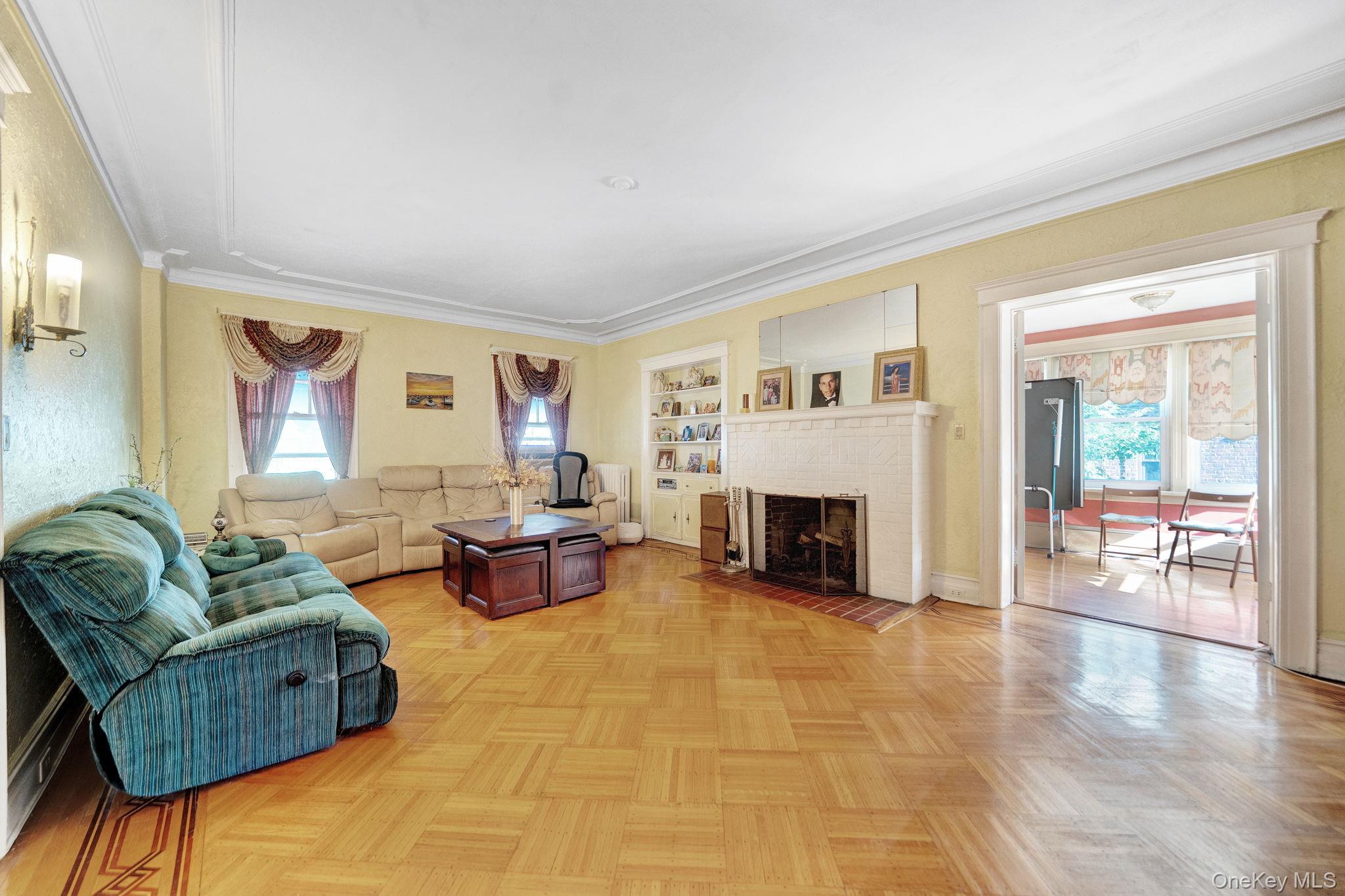 Single Family 195th Street Queens, NY 11423, MLS-1040205-20