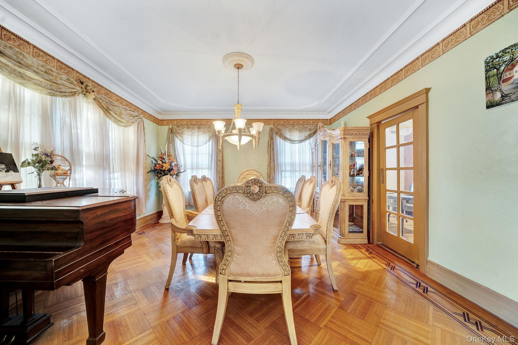 Single Family 195th Street Queens, NY 11423, MLS-1040205-26
