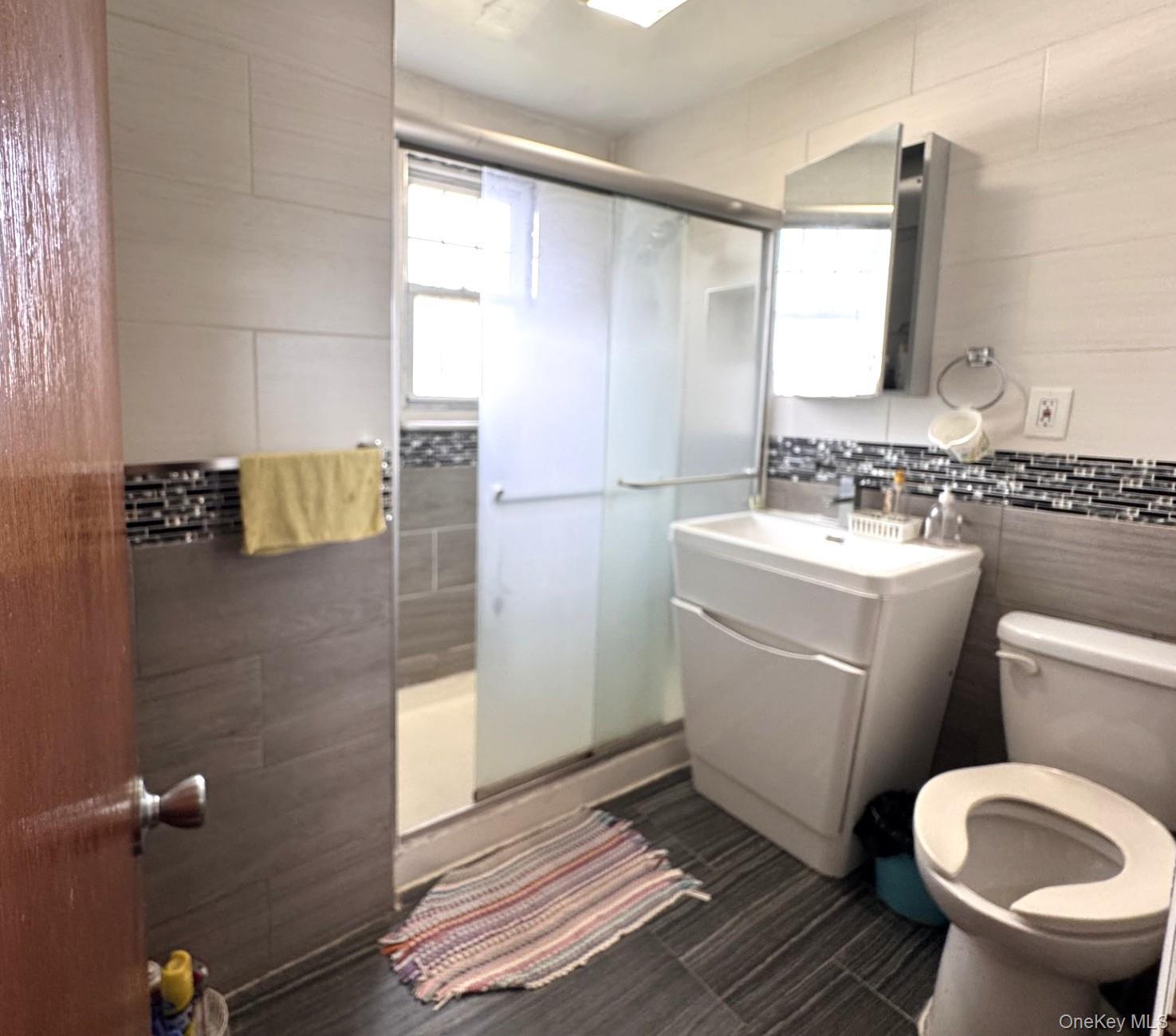 Single Family Canfield Avenue Westchester County, NY 10710, MLS-1040212-11