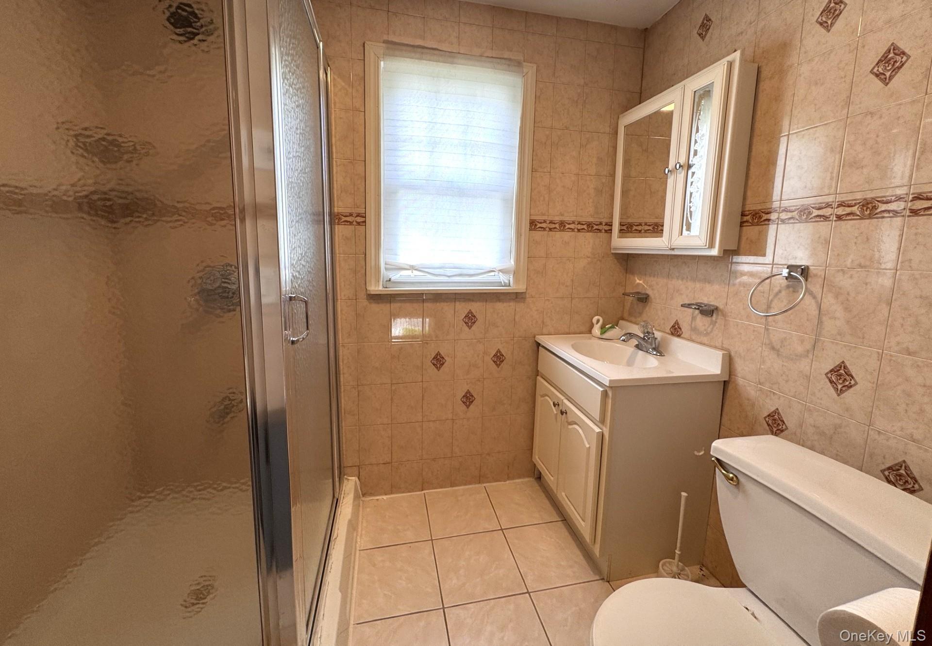 Single Family Canfield Avenue Westchester County, NY 10710, MLS-1040212-12