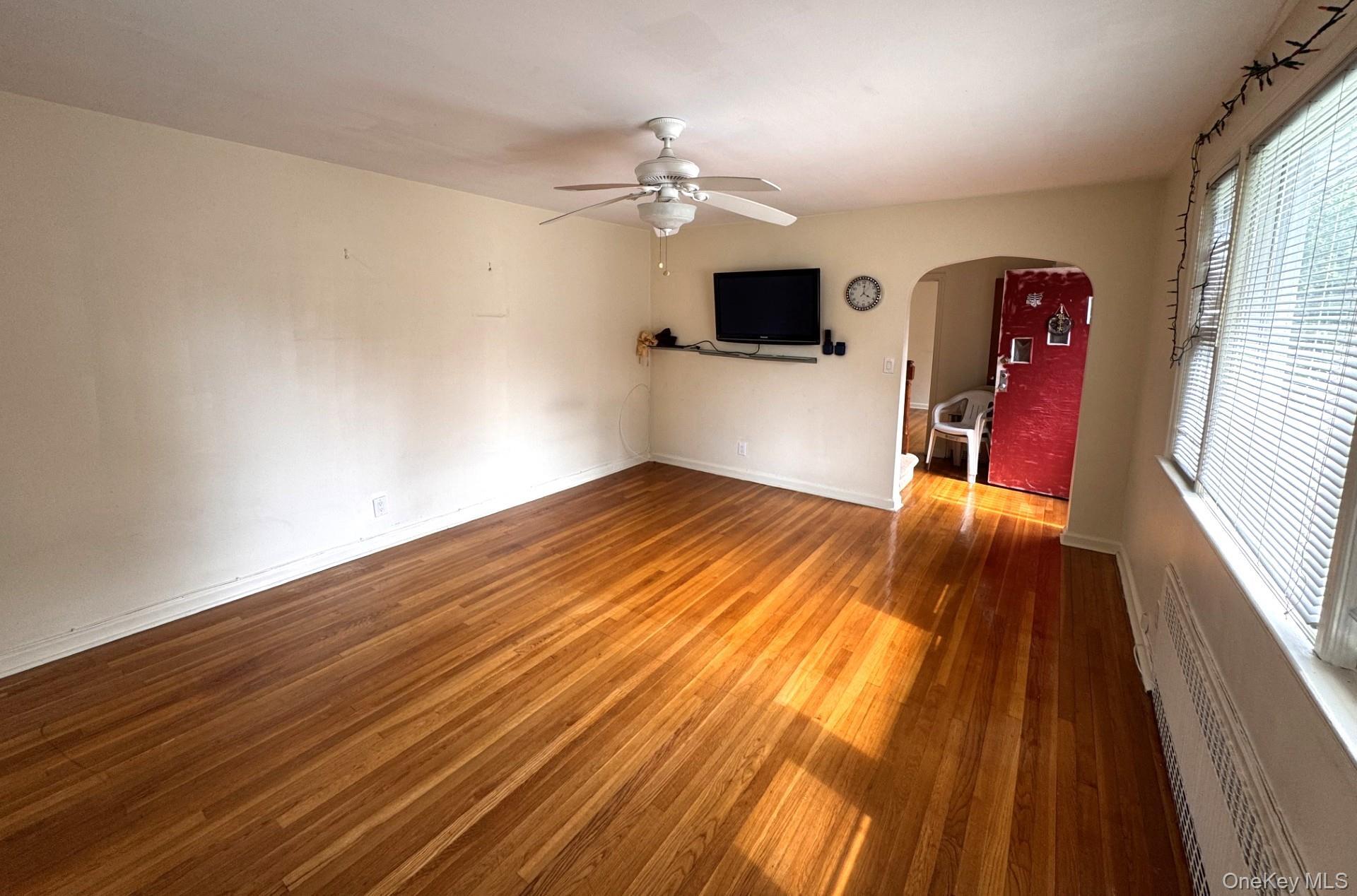 Single Family Canfield Avenue Westchester County, NY 10710, MLS-1040212-4