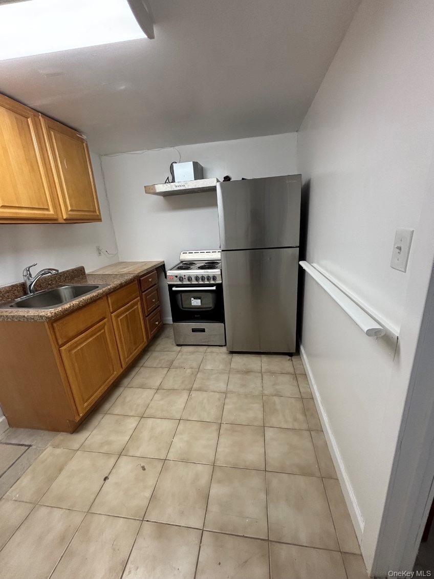 Apartment E 241st Street  Bronx, NY 10466, MLS-1040222-3