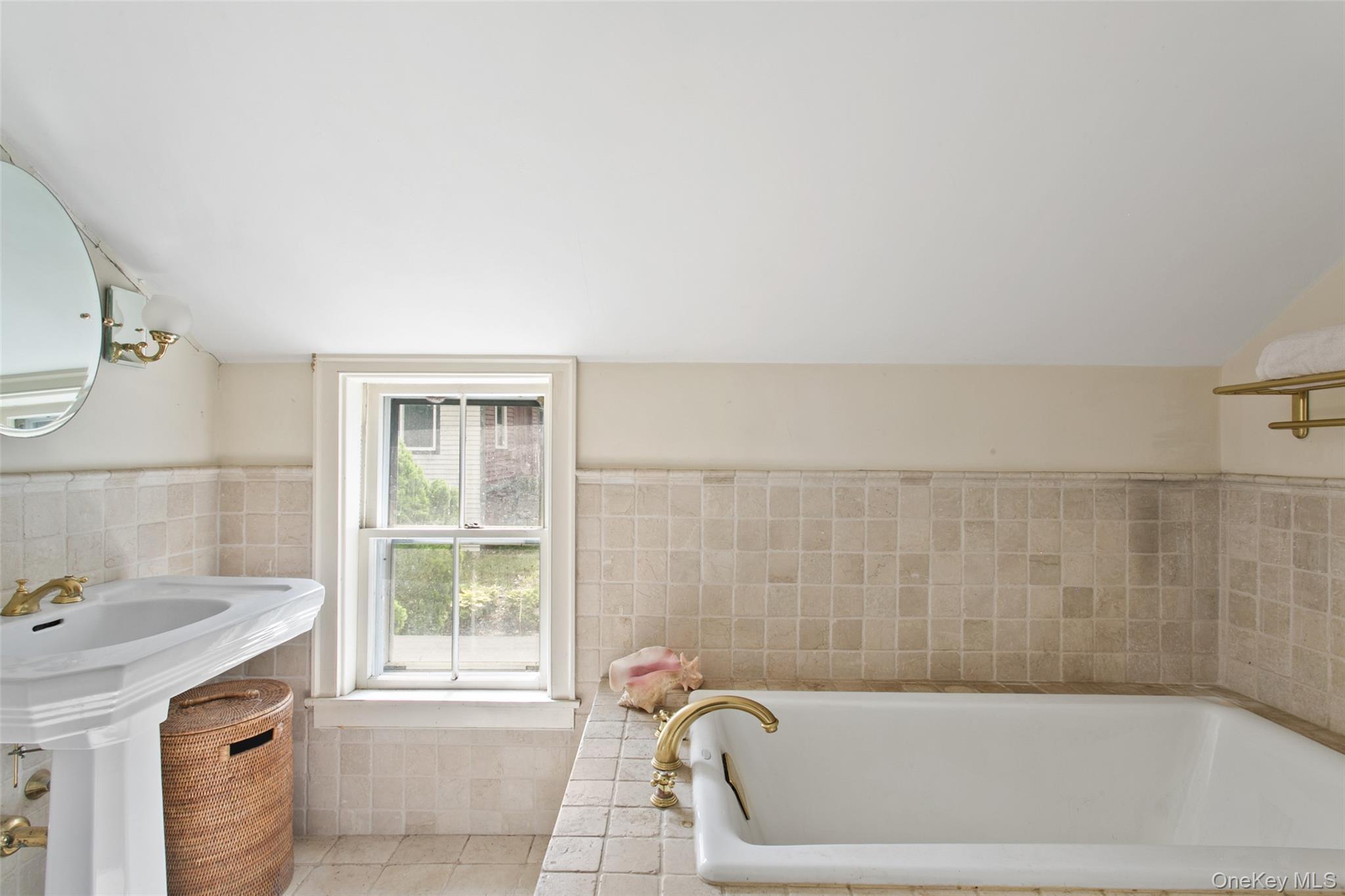 Single Family Cross River Road Westchester County, NY 10518, MLS-1040228-25