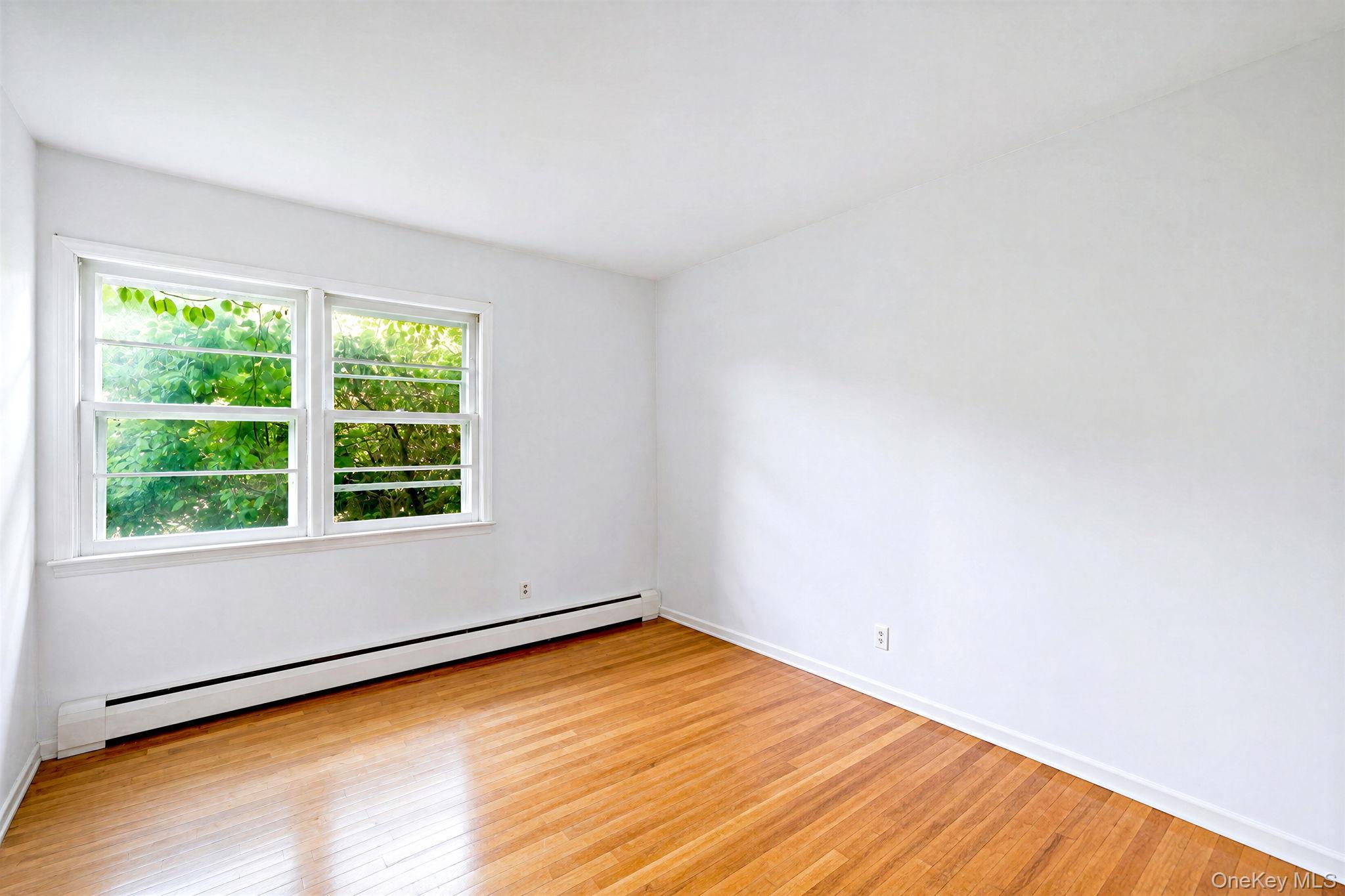 Single Family Gardiner Drive  Suffolk County, NY 11706, MLS-1040238-23