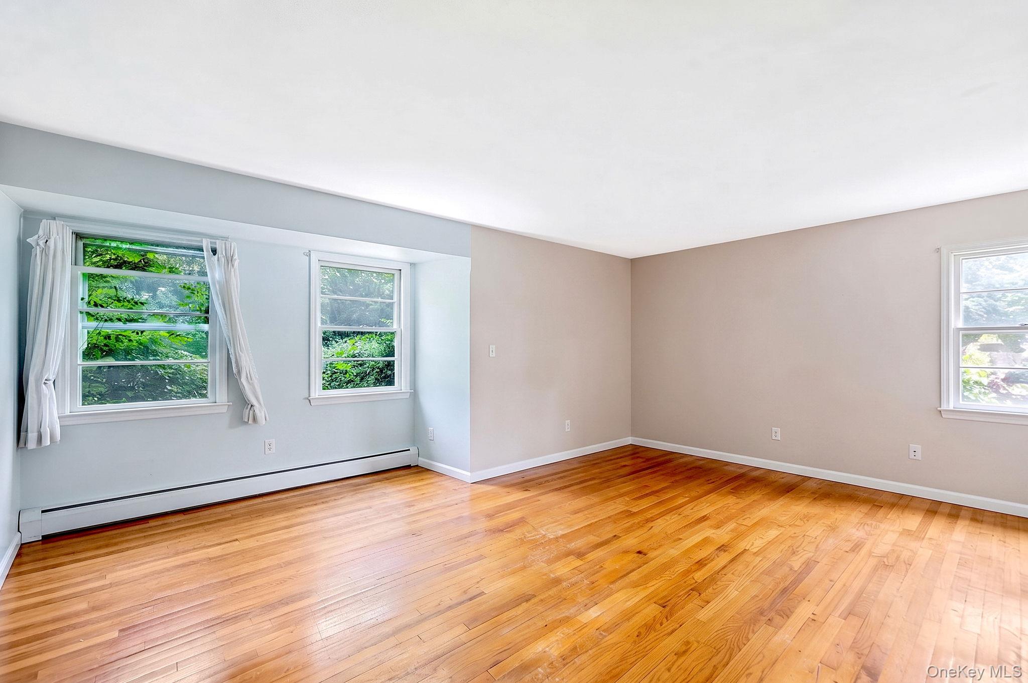 Single Family Gardiner Drive  Suffolk County, NY 11706, MLS-1040238-27