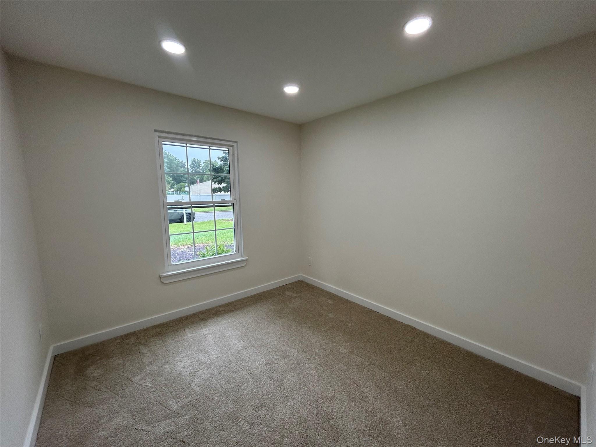 Single Family Orleans Green  Suffolk County, NY 11727, MLS-1040239-10