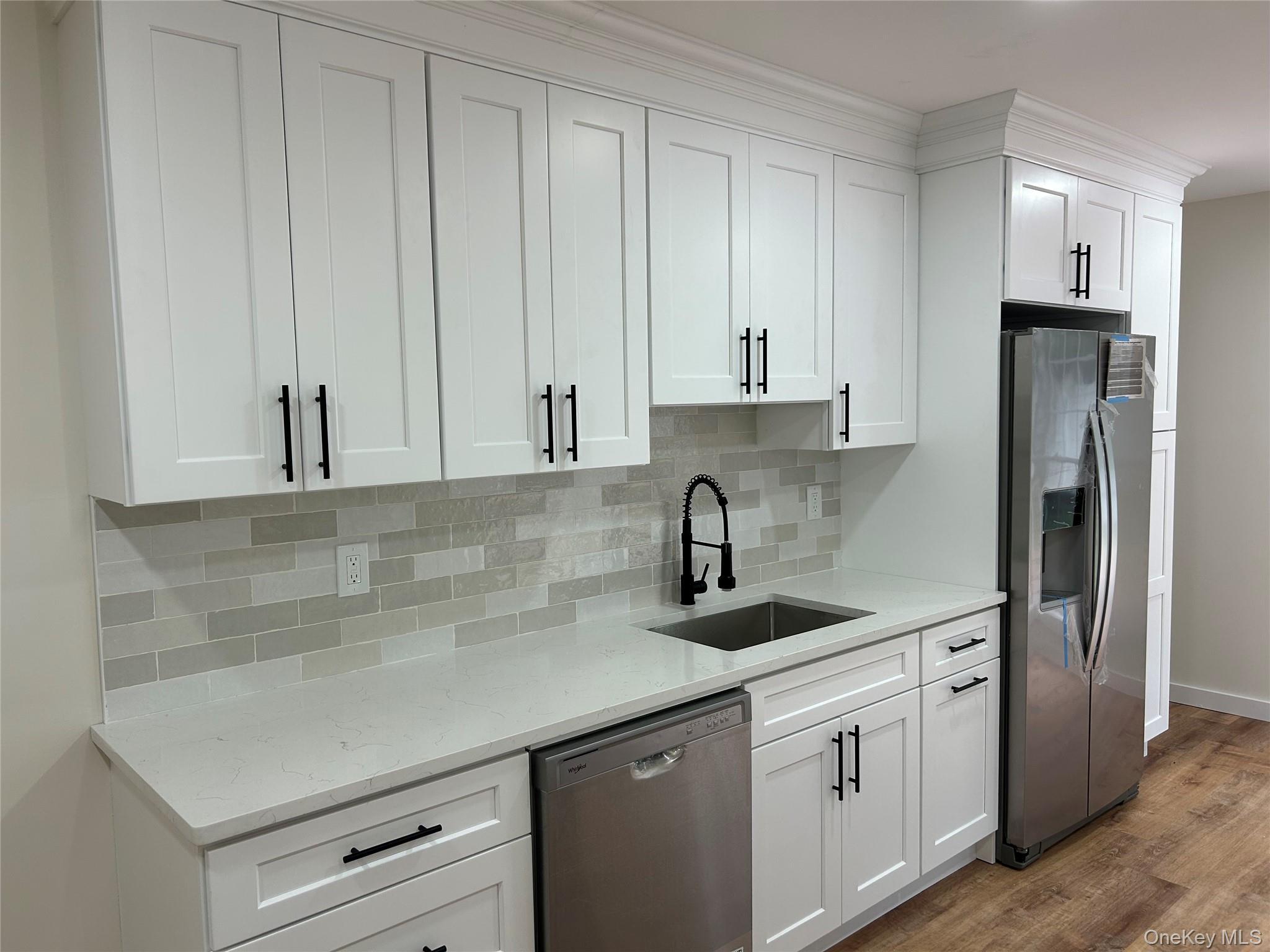 Single Family Orleans Green  Suffolk County, NY 11727, MLS-1040239-3