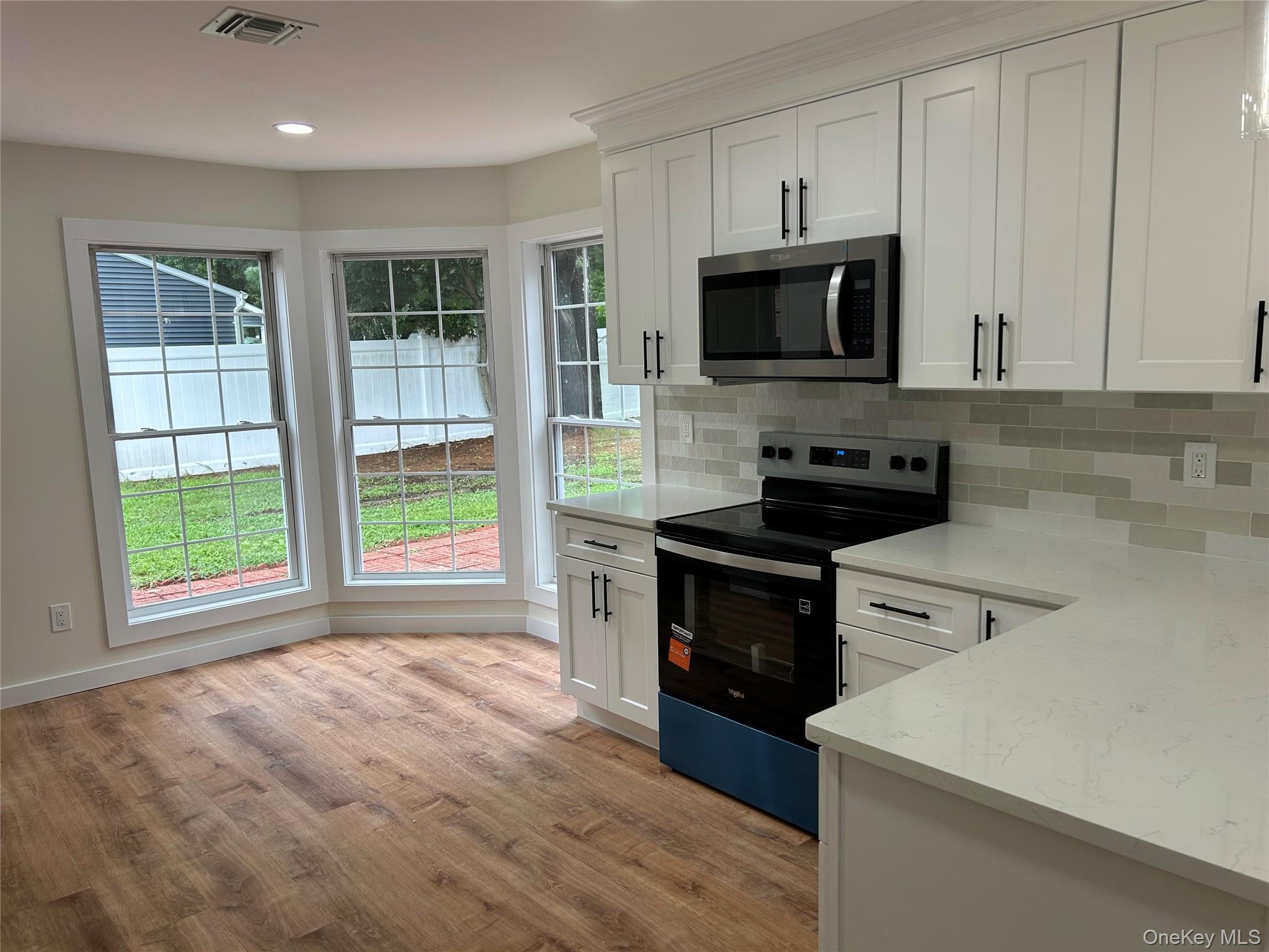 Single Family Orleans Green  Suffolk County, NY 11727, MLS-1040239-4