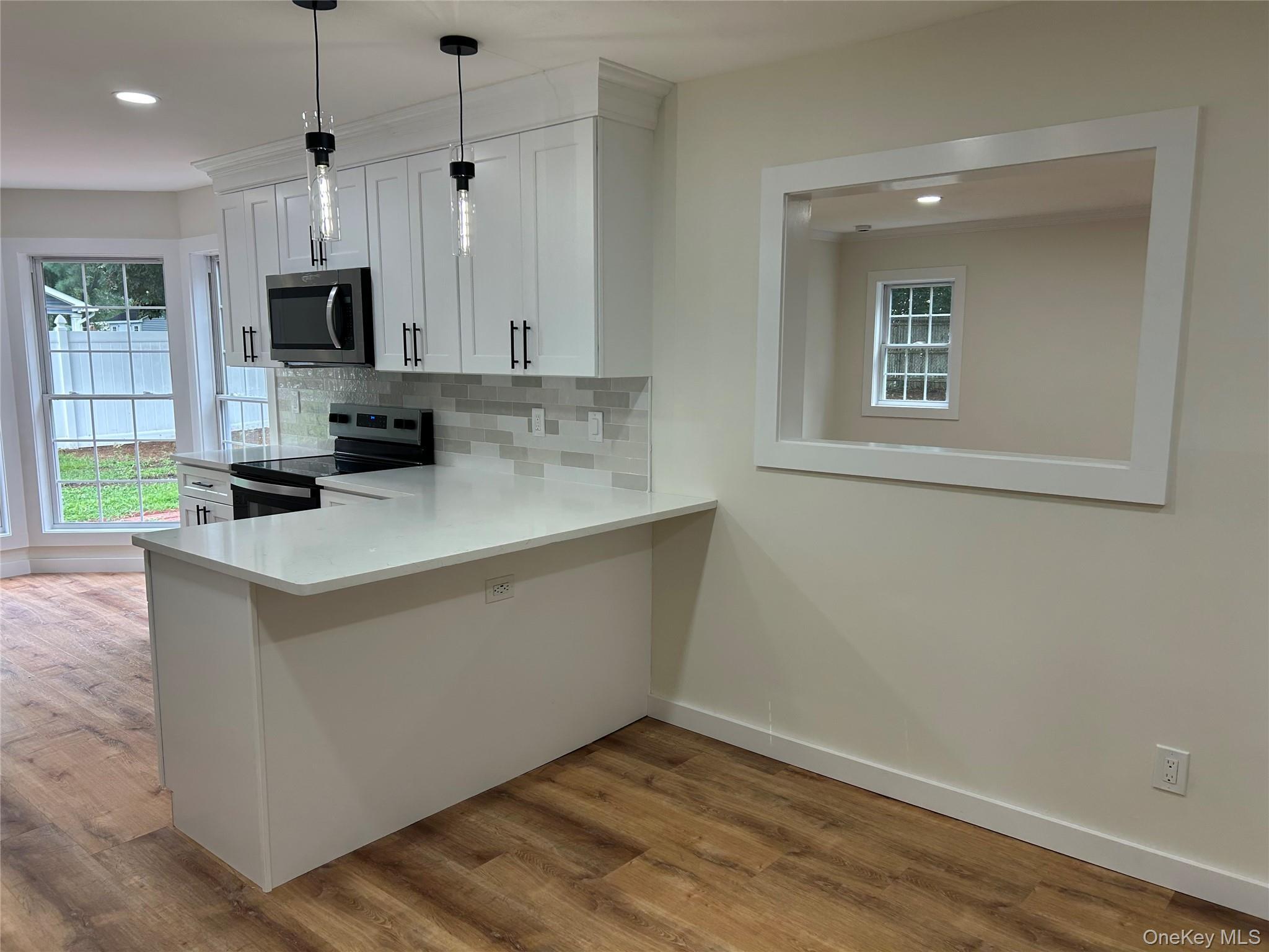 Single Family Orleans Green  Suffolk County, NY 11727, MLS-1040239-5