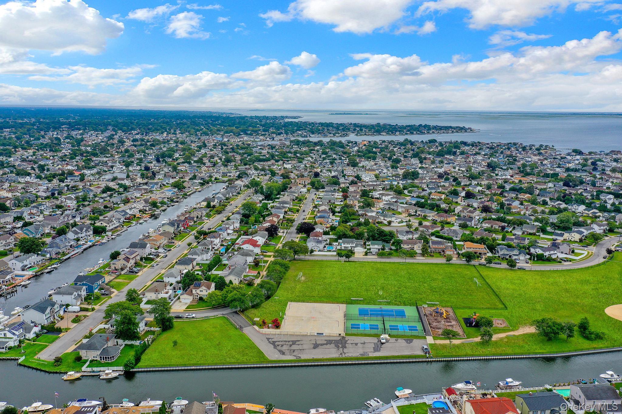 Single Family Admiral Road Nassau County, NY 11758, MLS-1040243-24