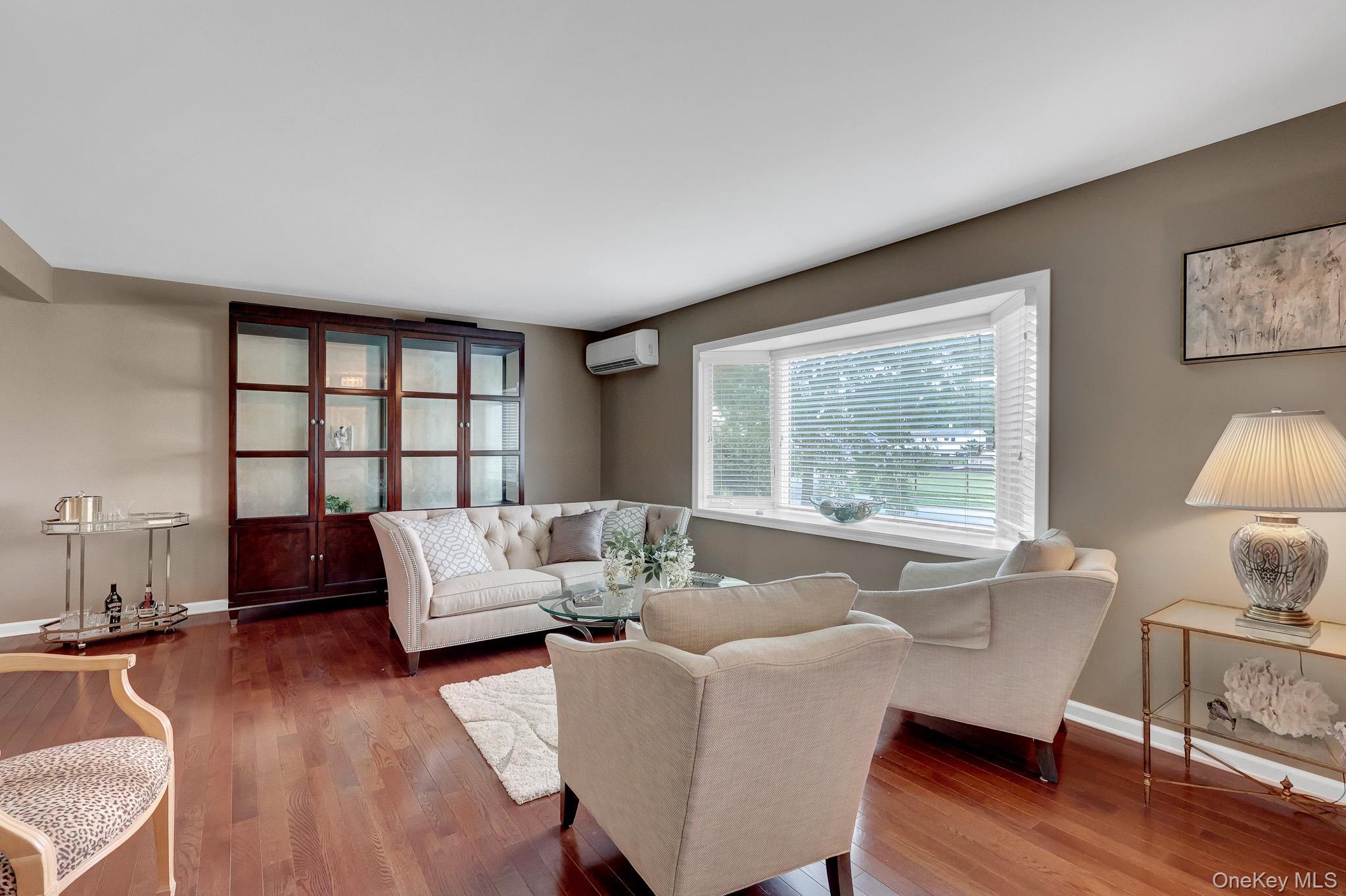 Single Family Admiral Road Nassau County, NY 11758, MLS-1040243-5