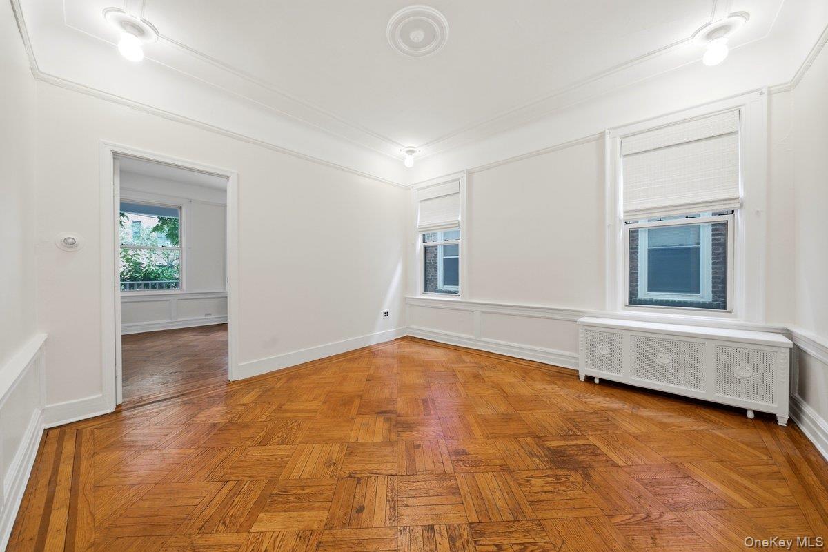Single Family Greystone Avenue Bronx, NY 10463, MLS-1040247-12