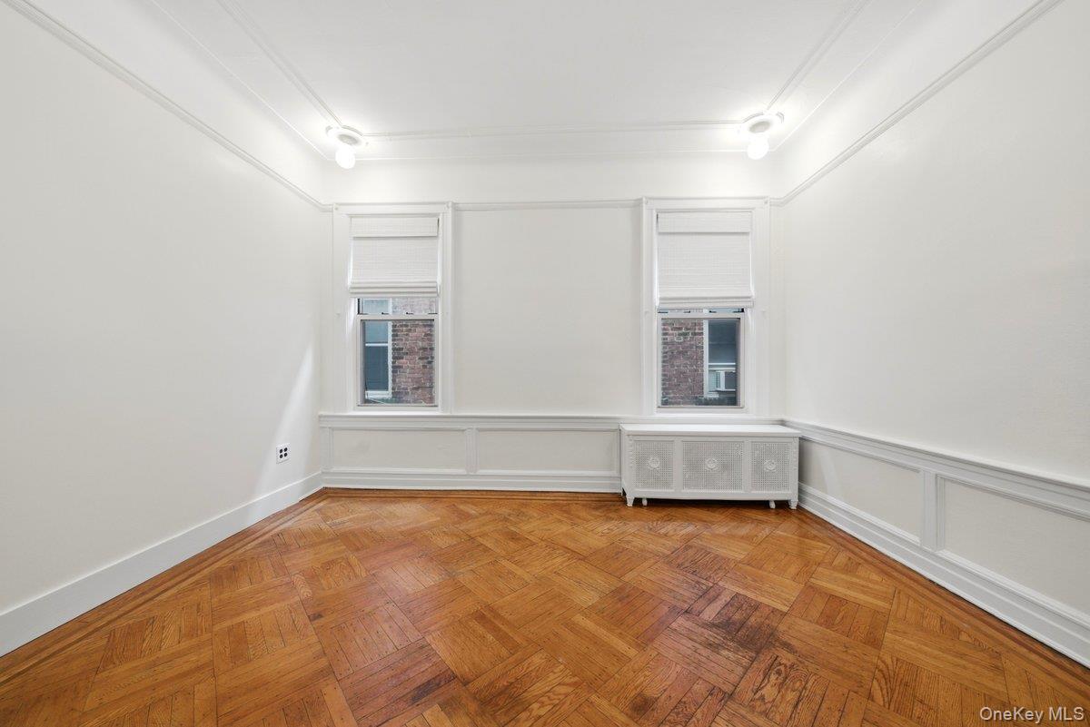 Single Family Greystone Avenue Bronx, NY 10463, MLS-1040247-14