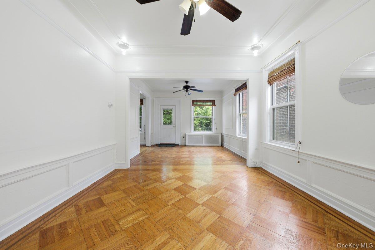 Single Family Greystone Avenue Bronx, NY 10463, MLS-1040247-25