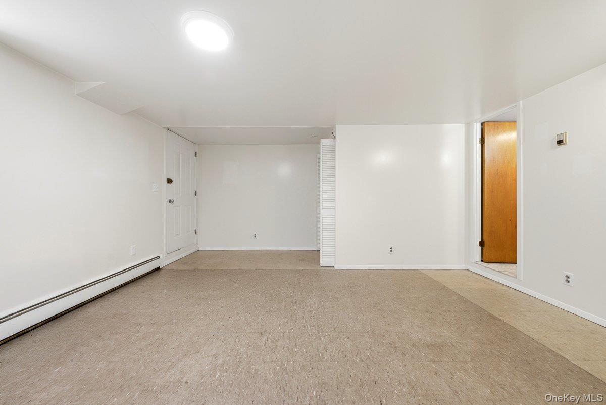 Single Family Greystone Avenue Bronx, NY 10463, MLS-1040247-43