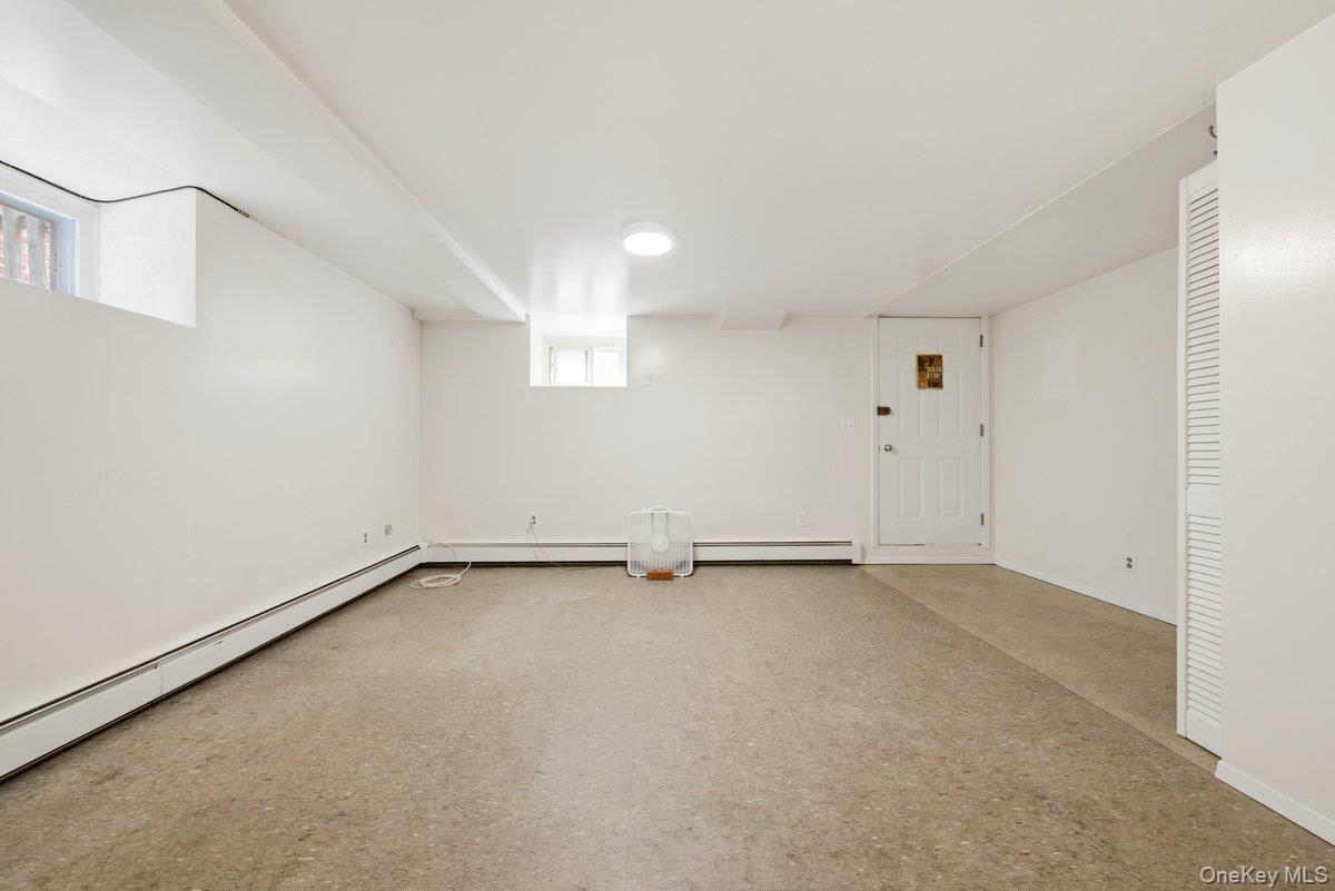 Single Family Greystone Avenue Bronx, NY 10463, MLS-1040247-44