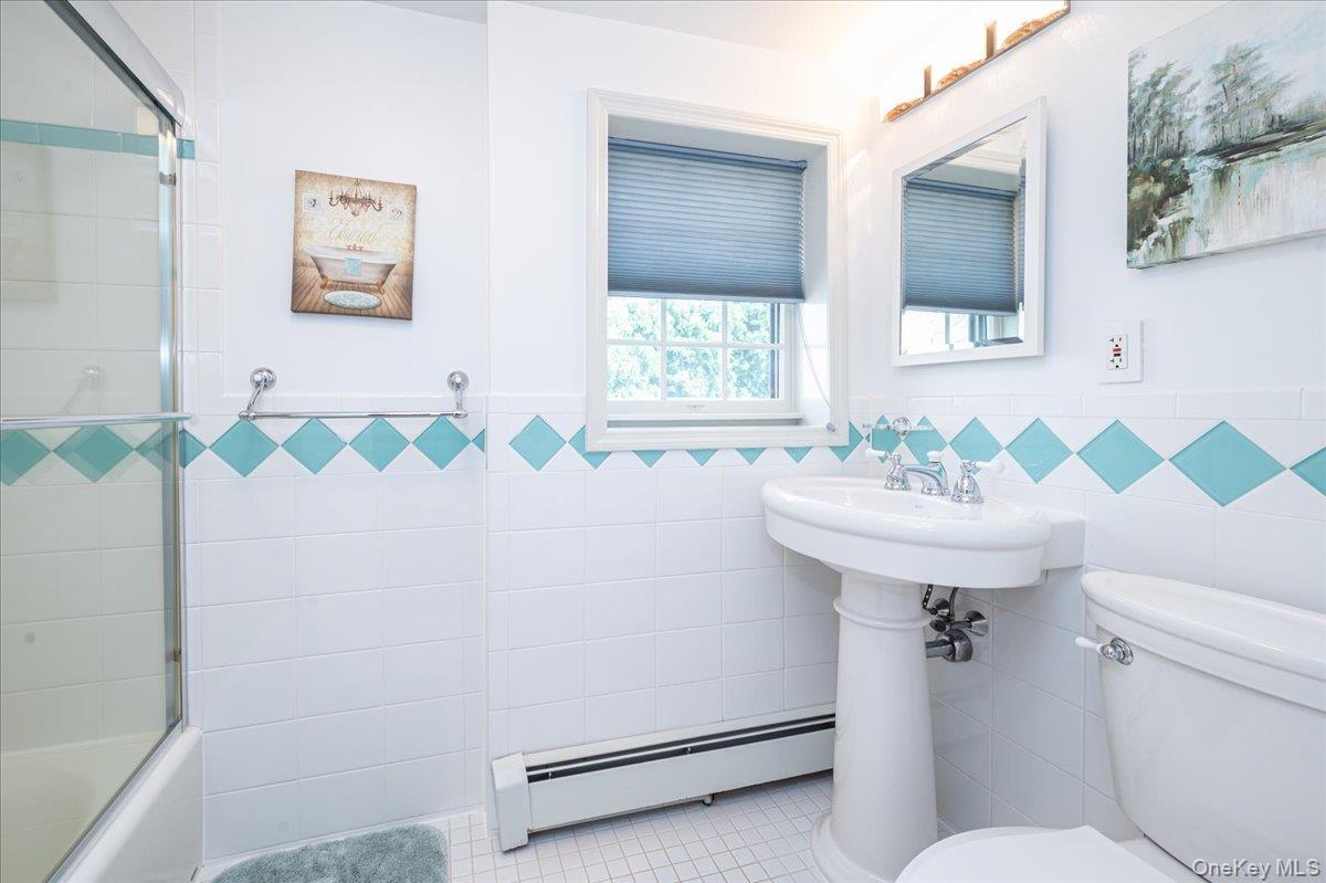 Single Family Albemarle Road Nassau County, NY 11590, MLS-1040255-23