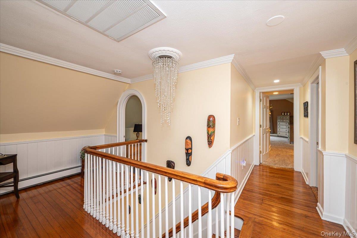 Single Family Albemarle Road Nassau County, NY 11590, MLS-1040255-25