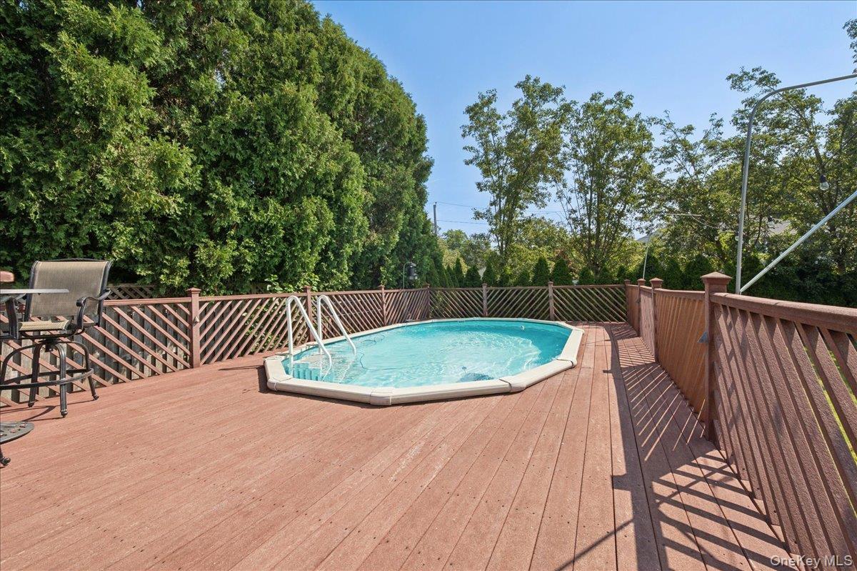 Single Family Albemarle Road Nassau County, NY 11590, MLS-1040255-39