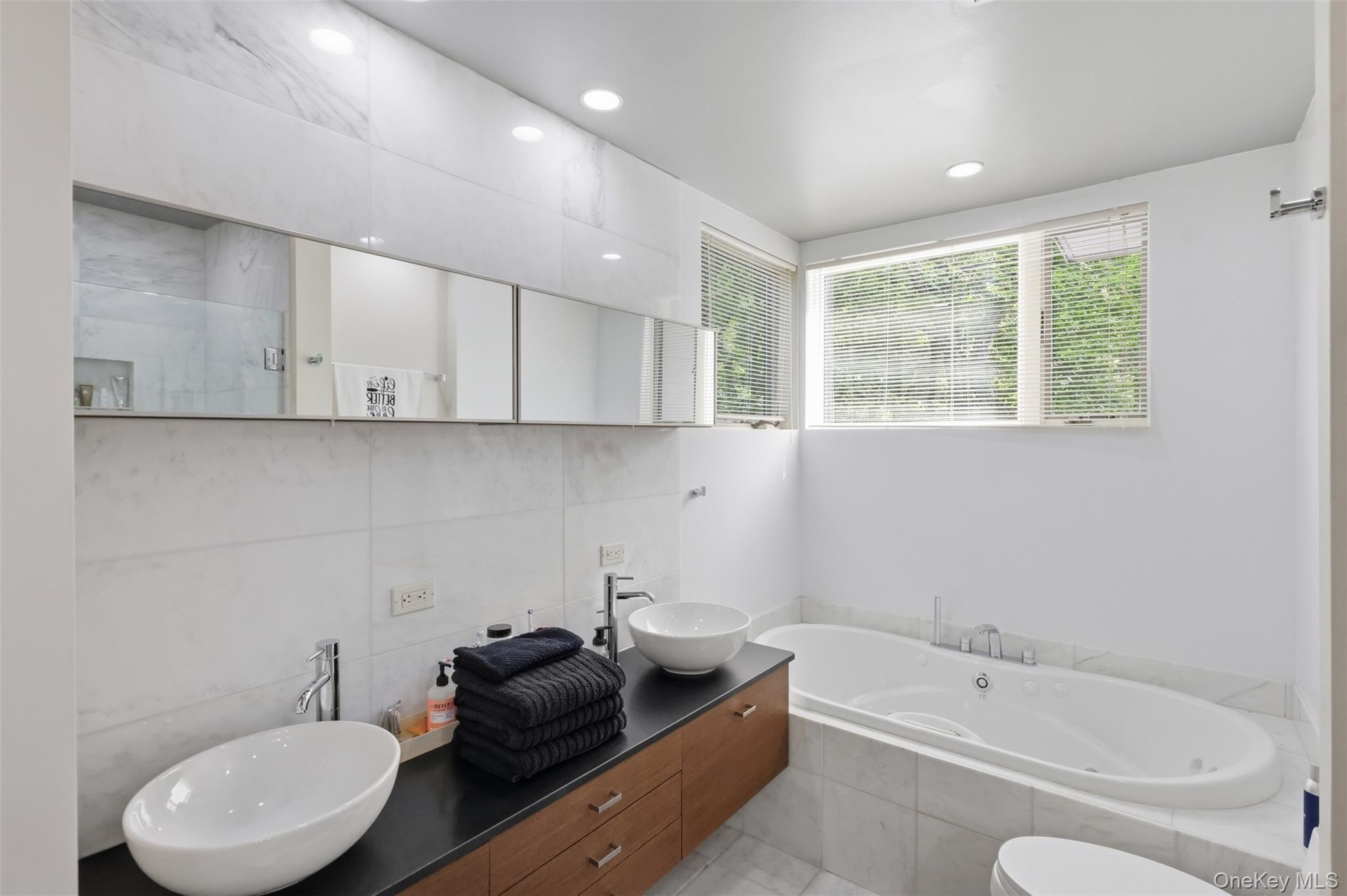 Single Family Broadmoor Drive Out Of Area, NY 18428, MLS-1040265-36