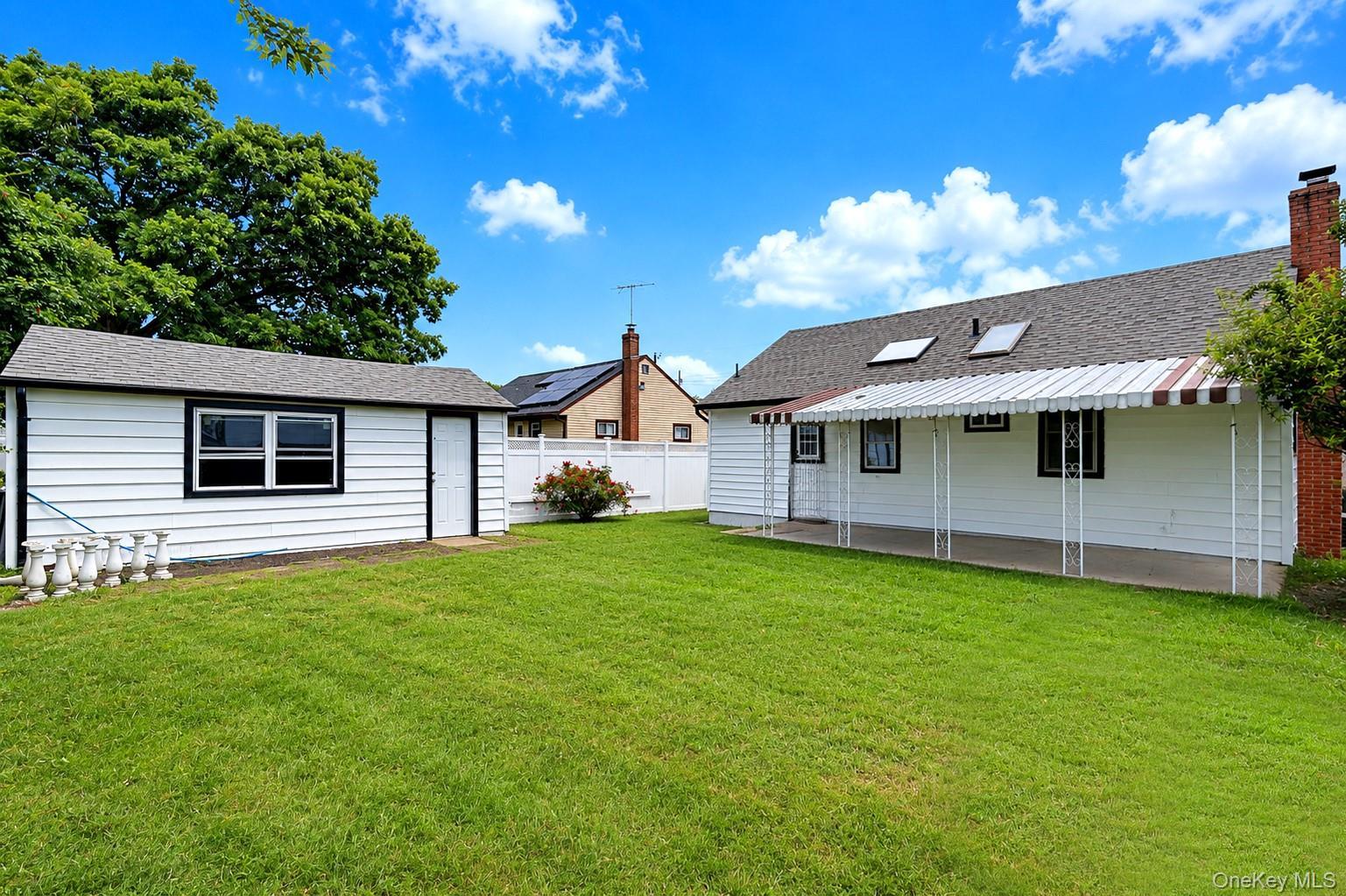 Single Family E Booker Avenue Suffolk County, NY 11798, MLS-1040269-6
