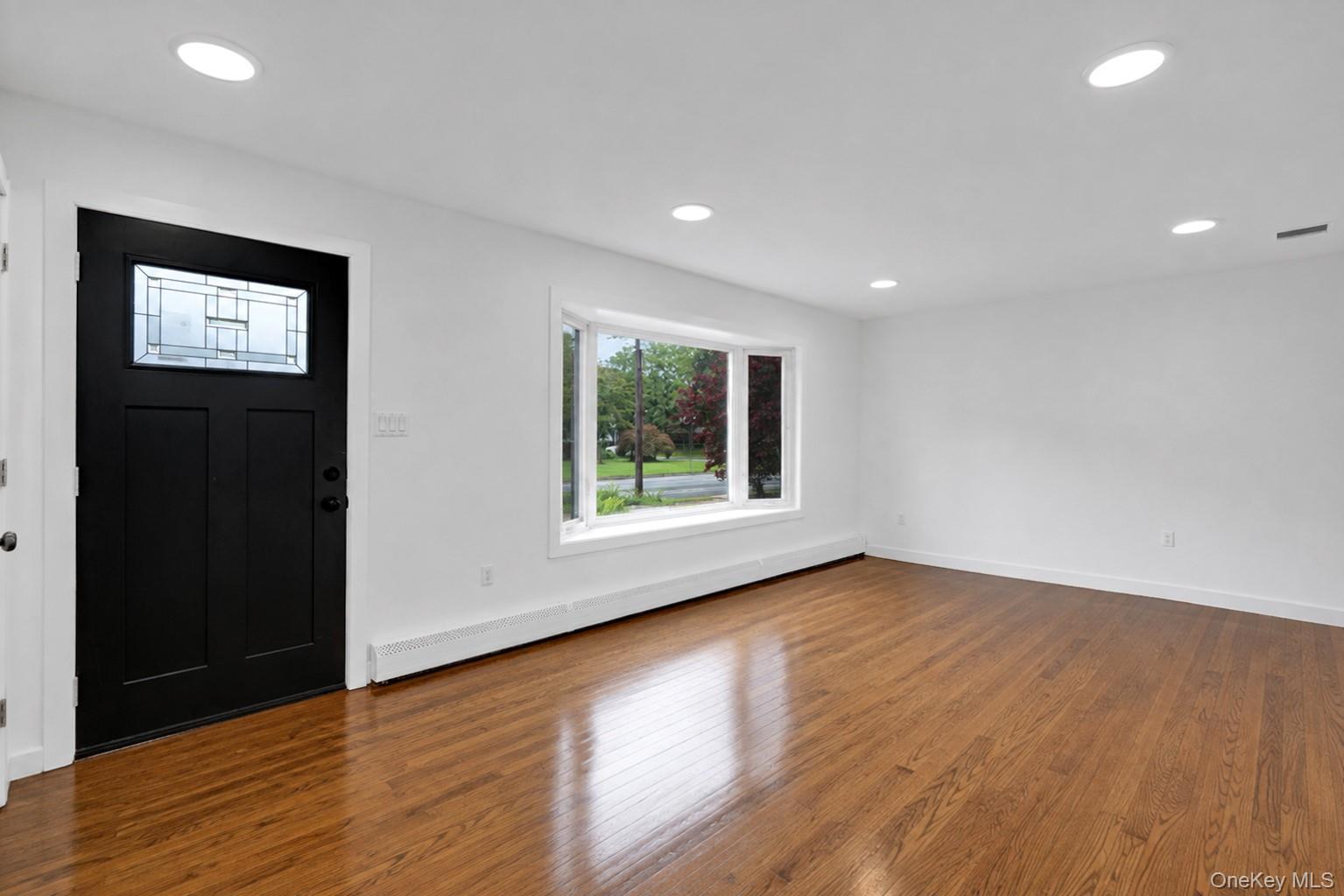 Single Family E Booker Avenue Suffolk County, NY 11798, MLS-1040269-7