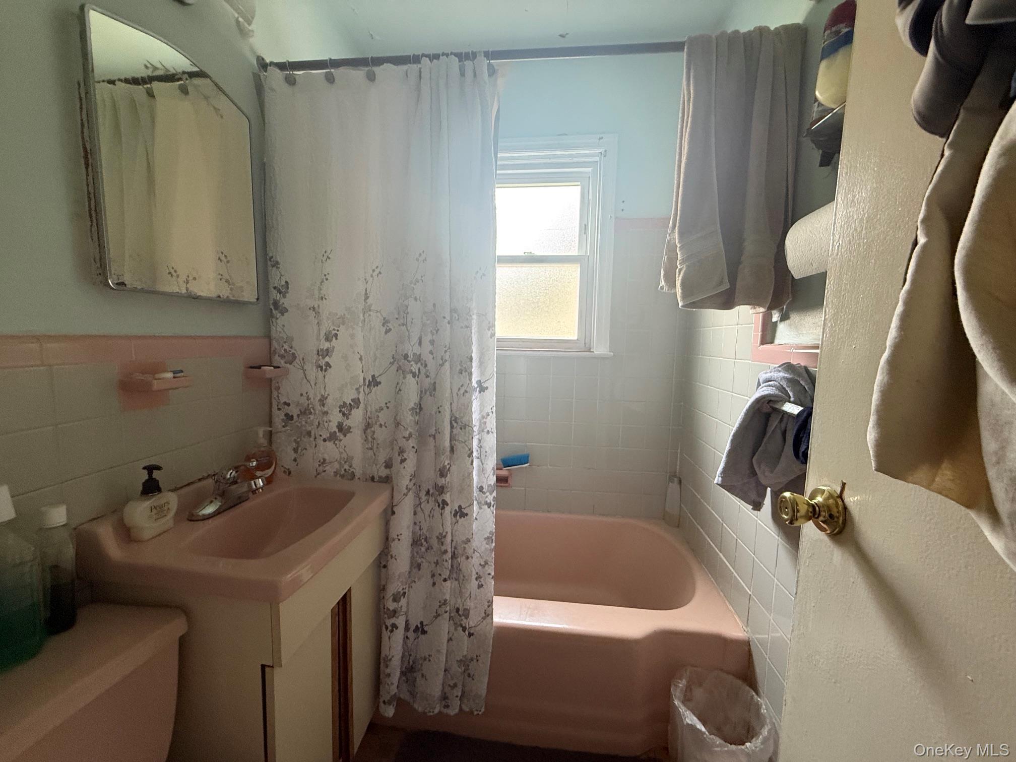 Single Family 220th Place Queens, NY 11413, MLS-1040272-7