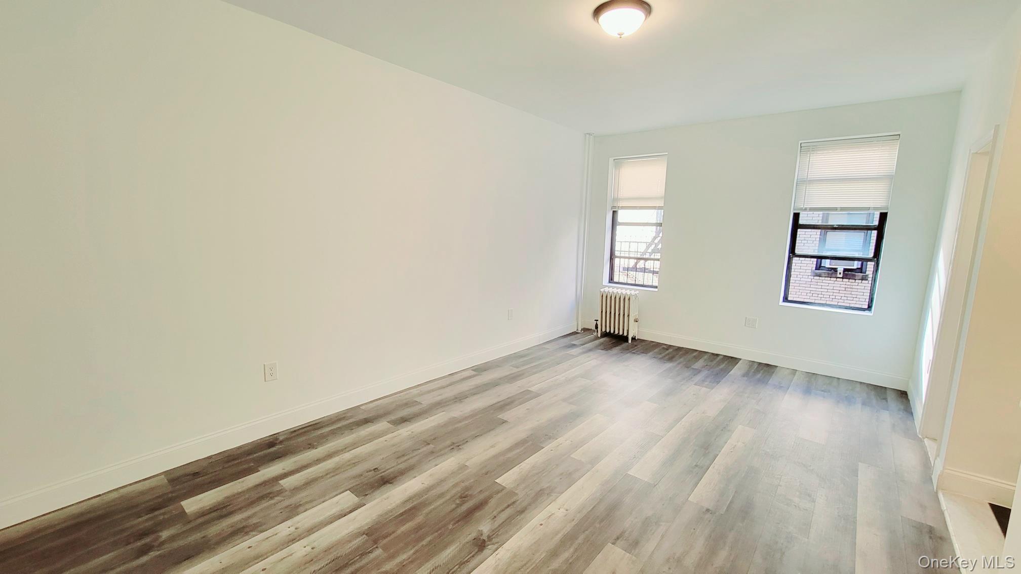 Apartment 39th Avenue Queens, NY 11377, MLS-1040275-15