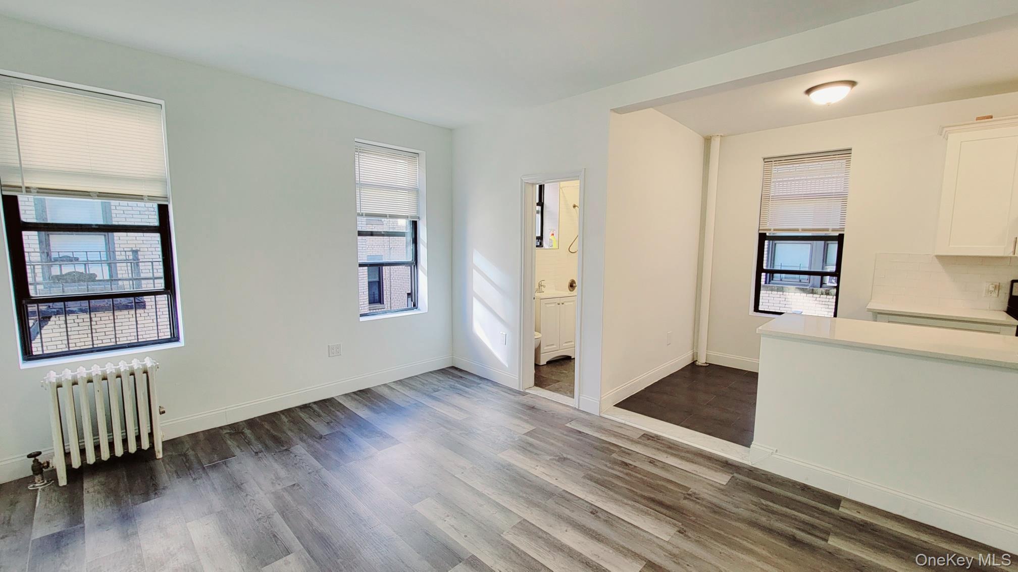Apartment 39th Avenue Queens, NY 11377, MLS-1040275-19