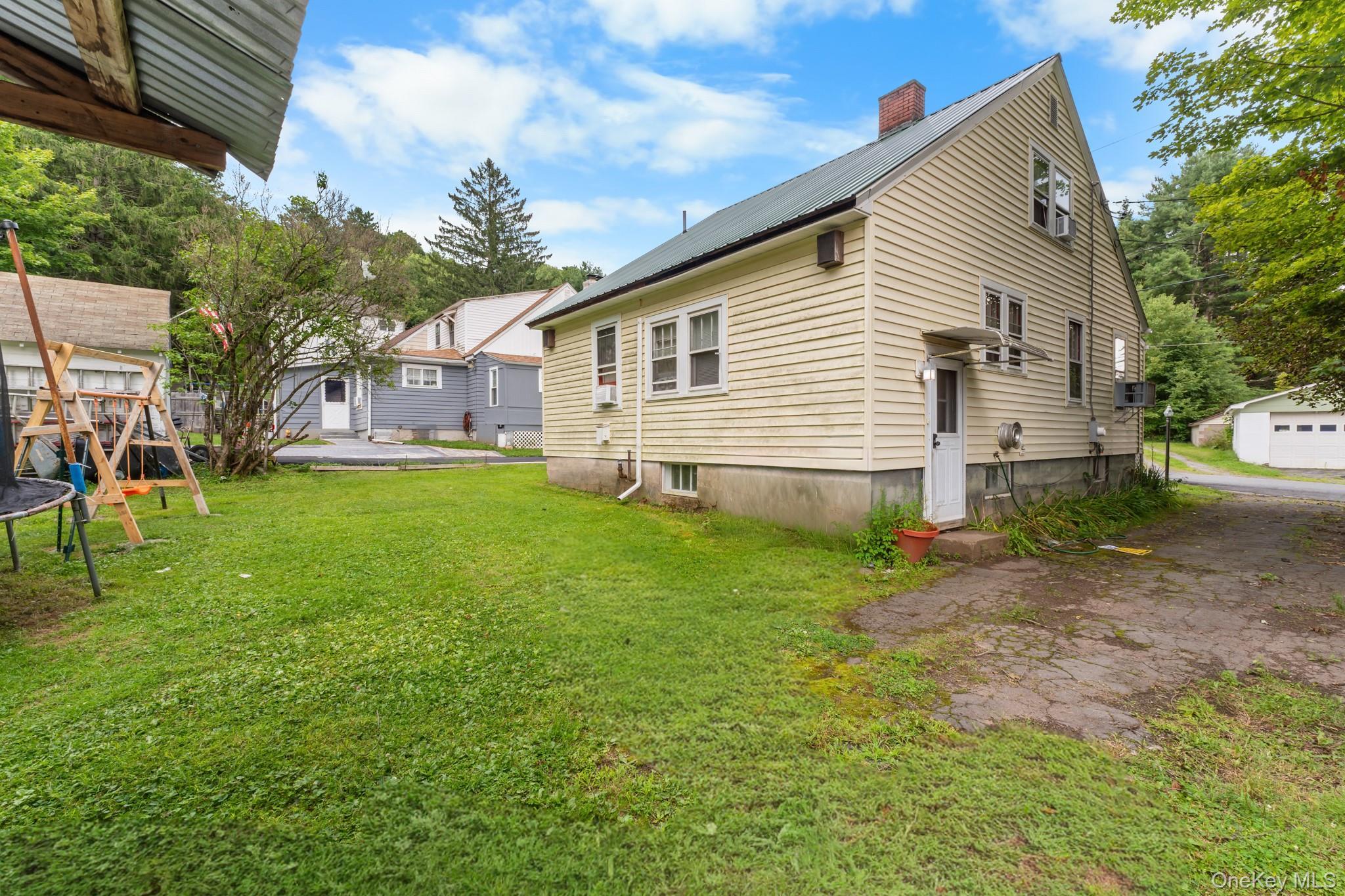 Single Family Jones Terrace Sullivan County, NY 12788, MLS-1040302-28