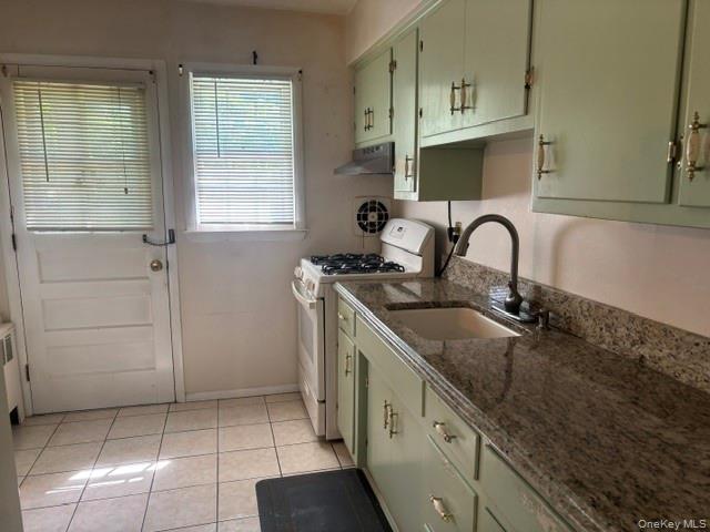 Single Family 3rd Avenue Suffolk County, NY 11705, MLS-1040315-11