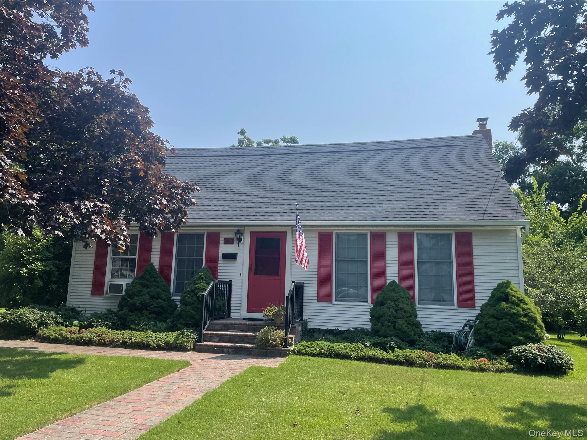 Single Family 3rd Avenue Suffolk County, NY 11705, MLS-1040315-3