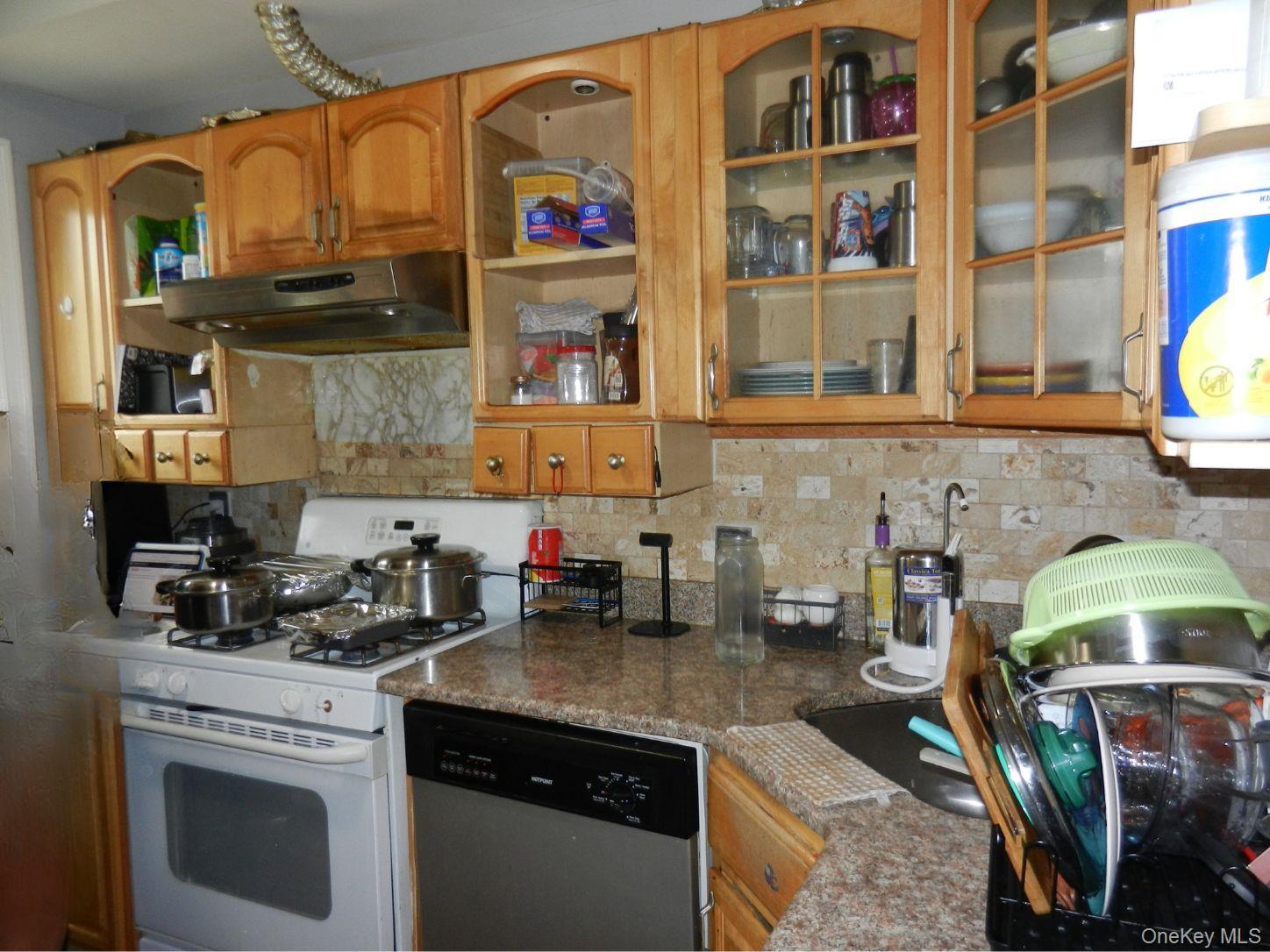 Single Family 111th Avenue Queens, NY 11433, MLS-1040323-16