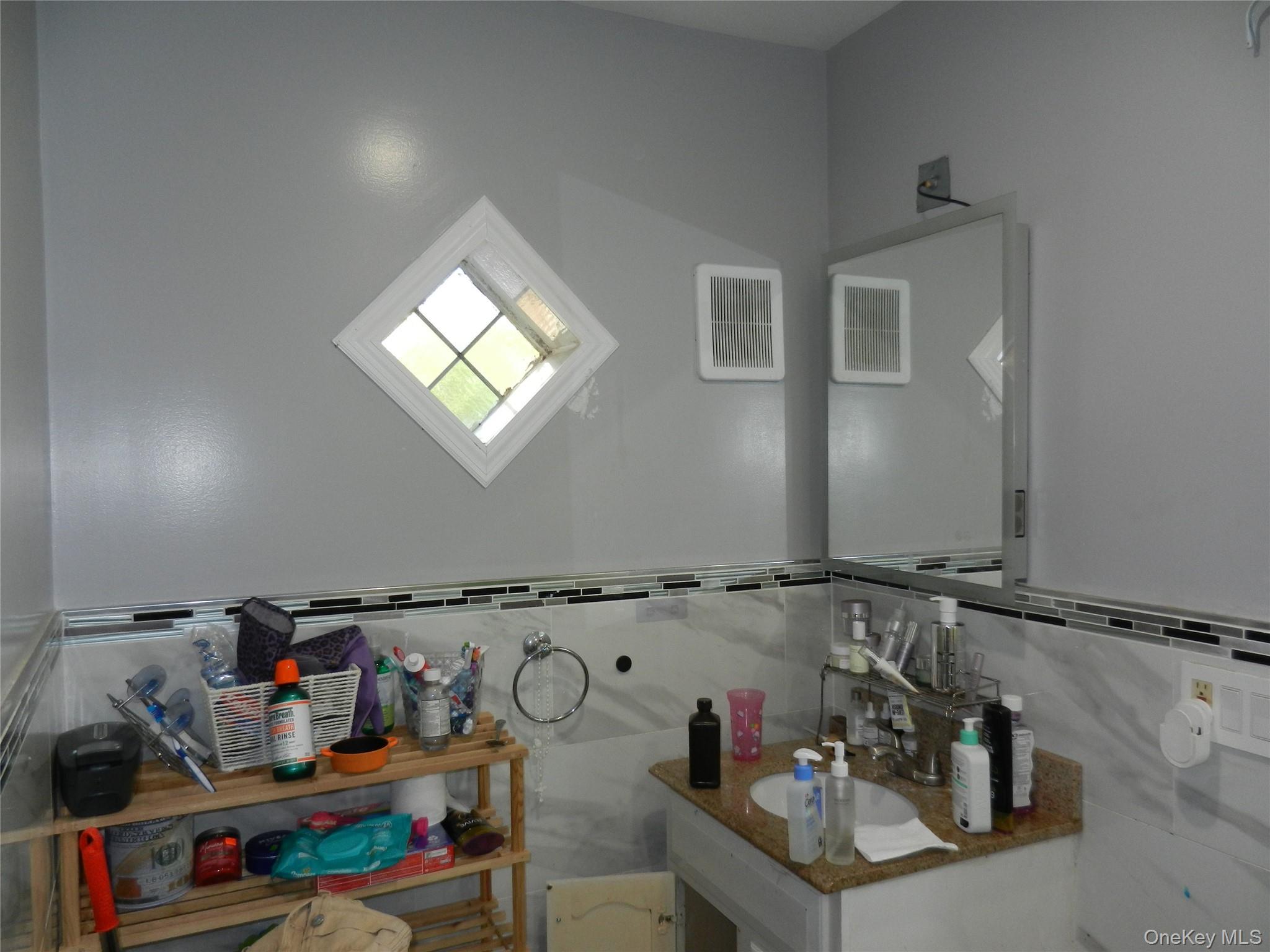 Single Family 111th Avenue Queens, NY 11433, MLS-1040323-19