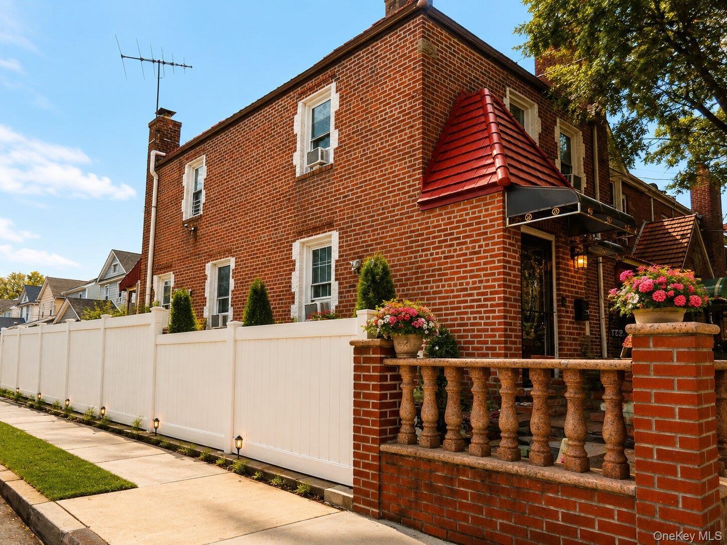 Single Family 111th Avenue Queens, NY 11433, MLS-1040323-2