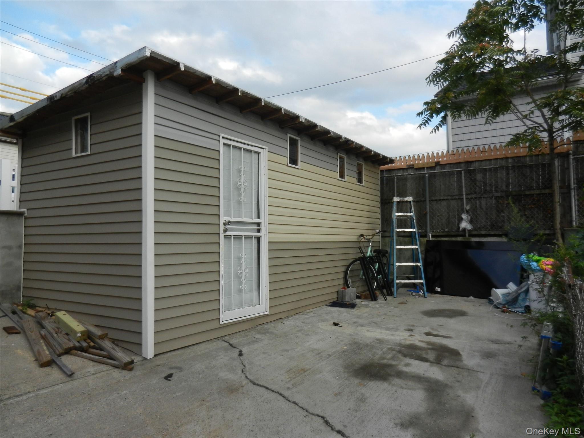 Single Family 111th Avenue Queens, NY 11433, MLS-1040323-4