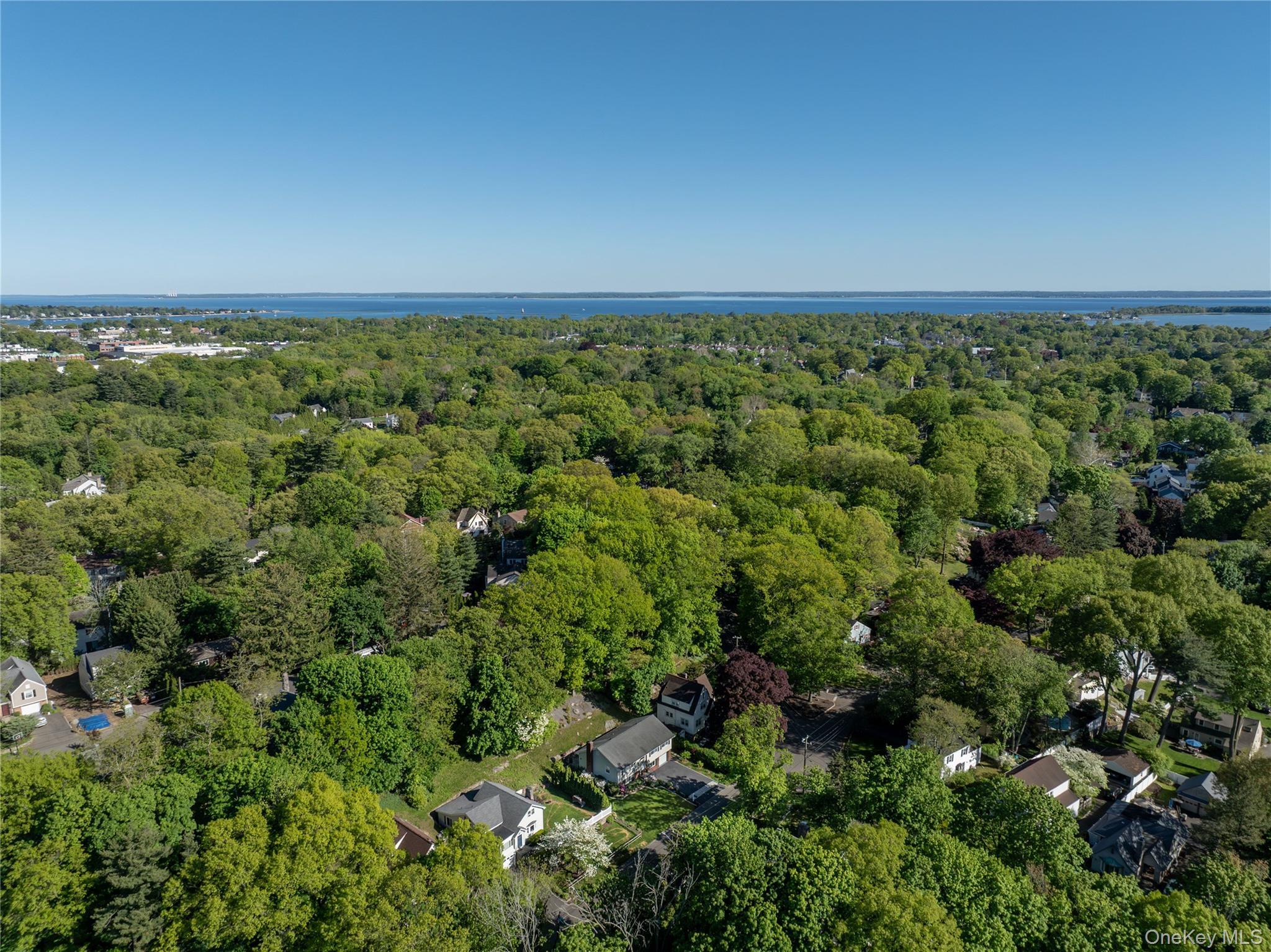 Single Family Center Drive  Out Of Area, NY 06870, MLS-1040328-3