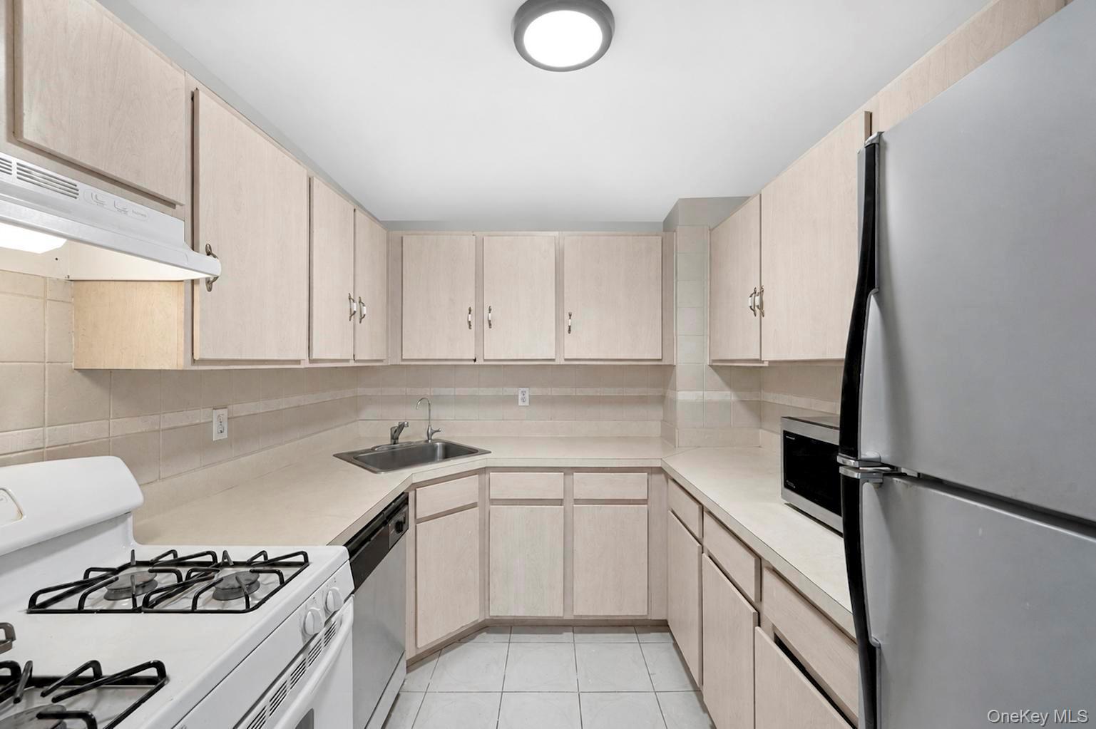 Single Family 145th Street  Queens, NY 11436, MLS-1040330-19