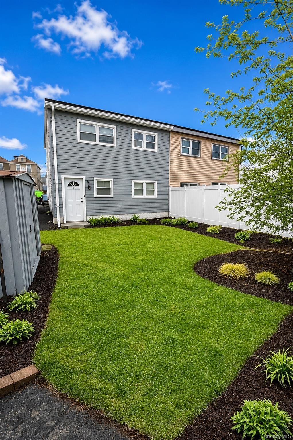 Single Family Almeda Avenue  Queens, NY 11692, MLS-1040339-9
