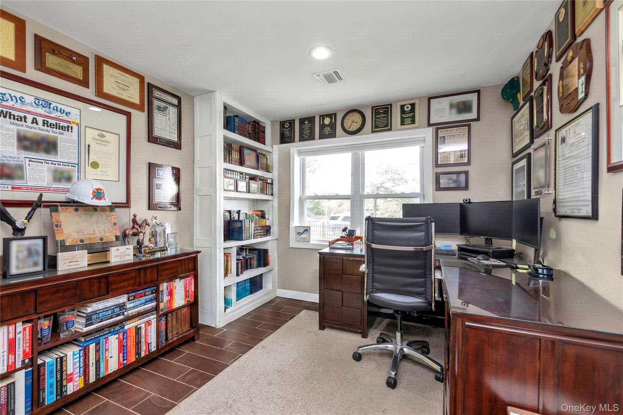 Single Family Jarvis Avenue Queens, NY 11691, MLS-1040340-18