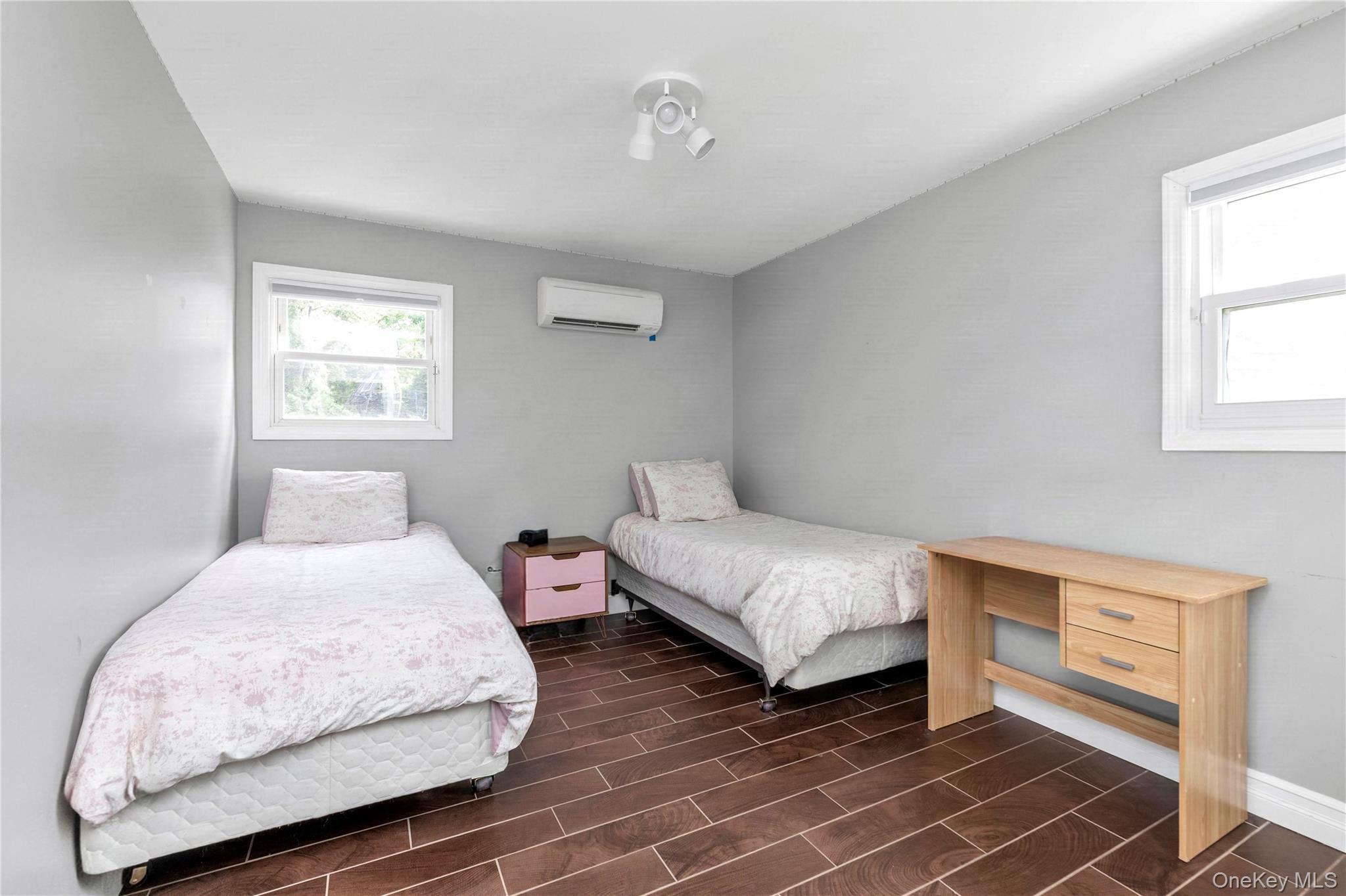 Single Family Jarvis Avenue Queens, NY 11691, MLS-1040340-24