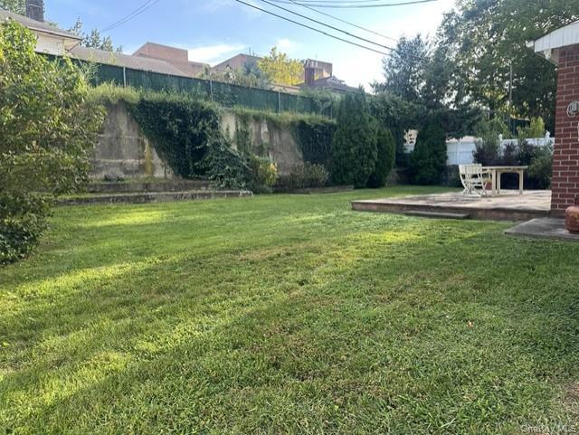 Single Family Garland Drive Queens, NY 11364, MLS-1040344-22